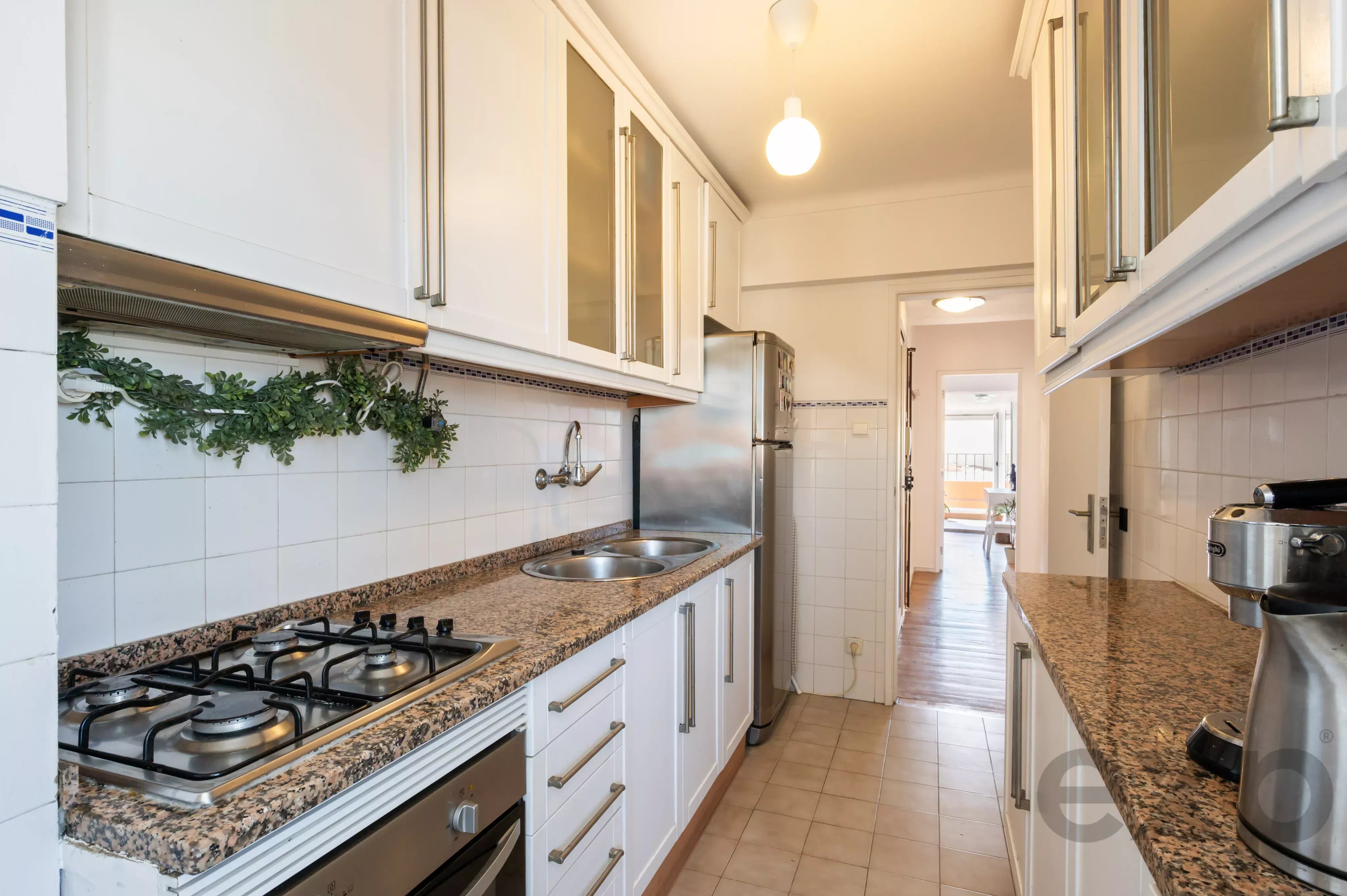 Charming 1-Bedroom Furnished Apartment in Lisboa 86902045 image 7