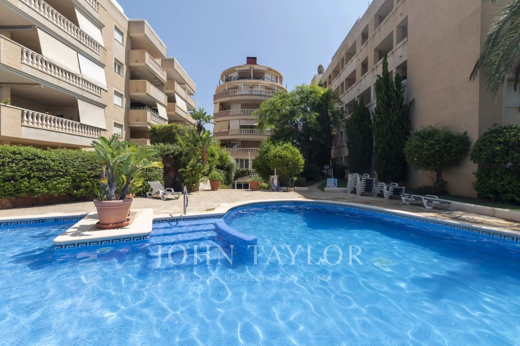 Apartment for sale in Santa Eularia des Riu — Duplex Penthouse with Private Lift Access in Santa Eulalia del Río