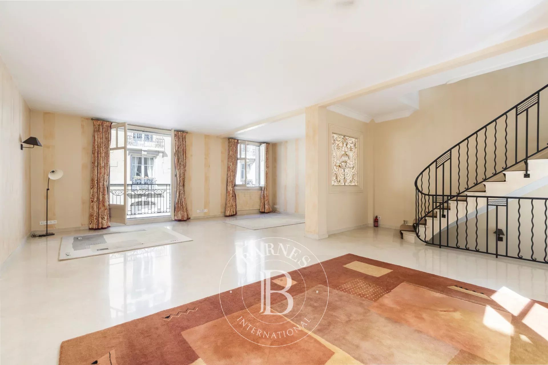 Neuilly-sur-Seine  - Mansion 4 Bedrooms - picture 4