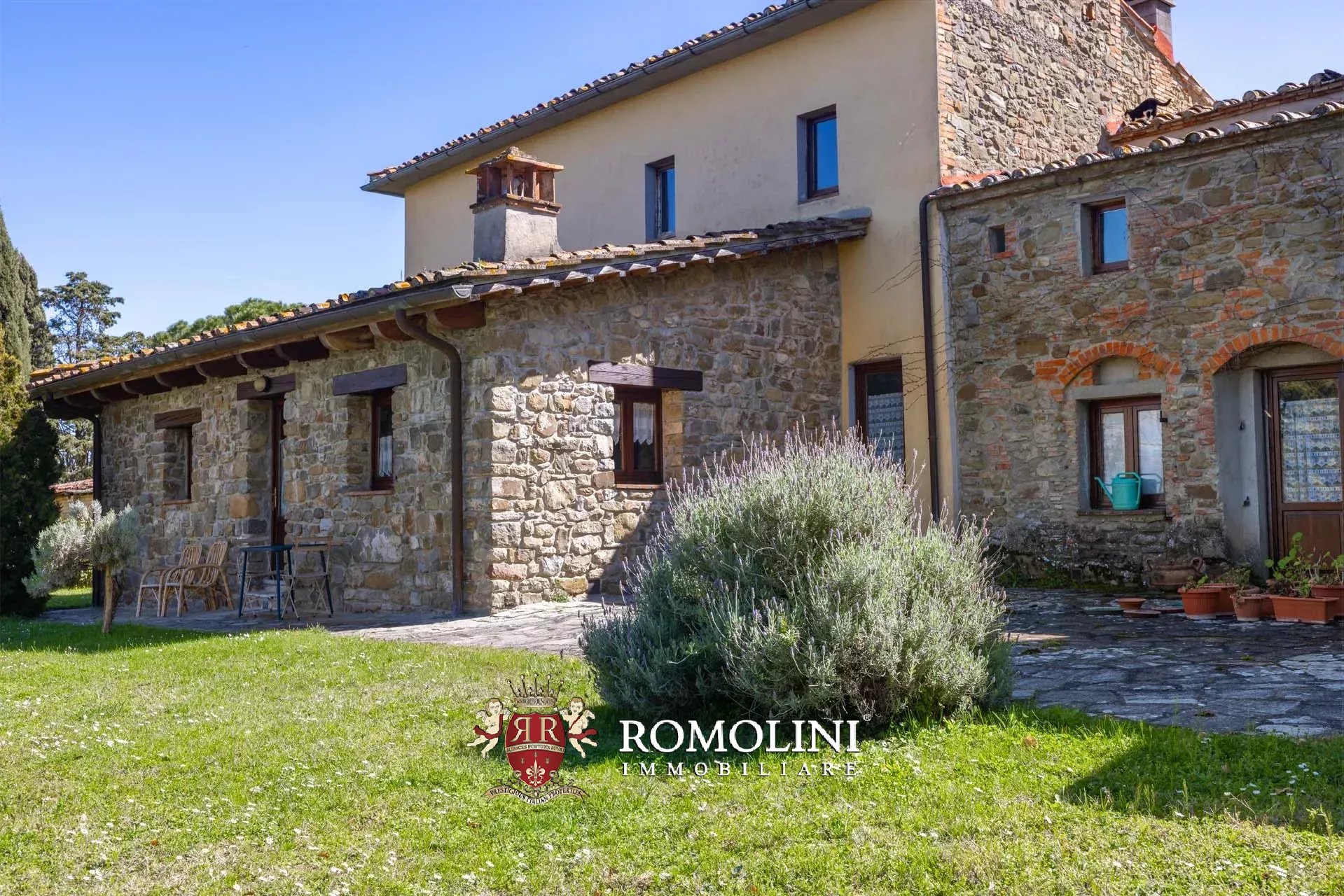 19 Bedroom Vineyard's Image 55