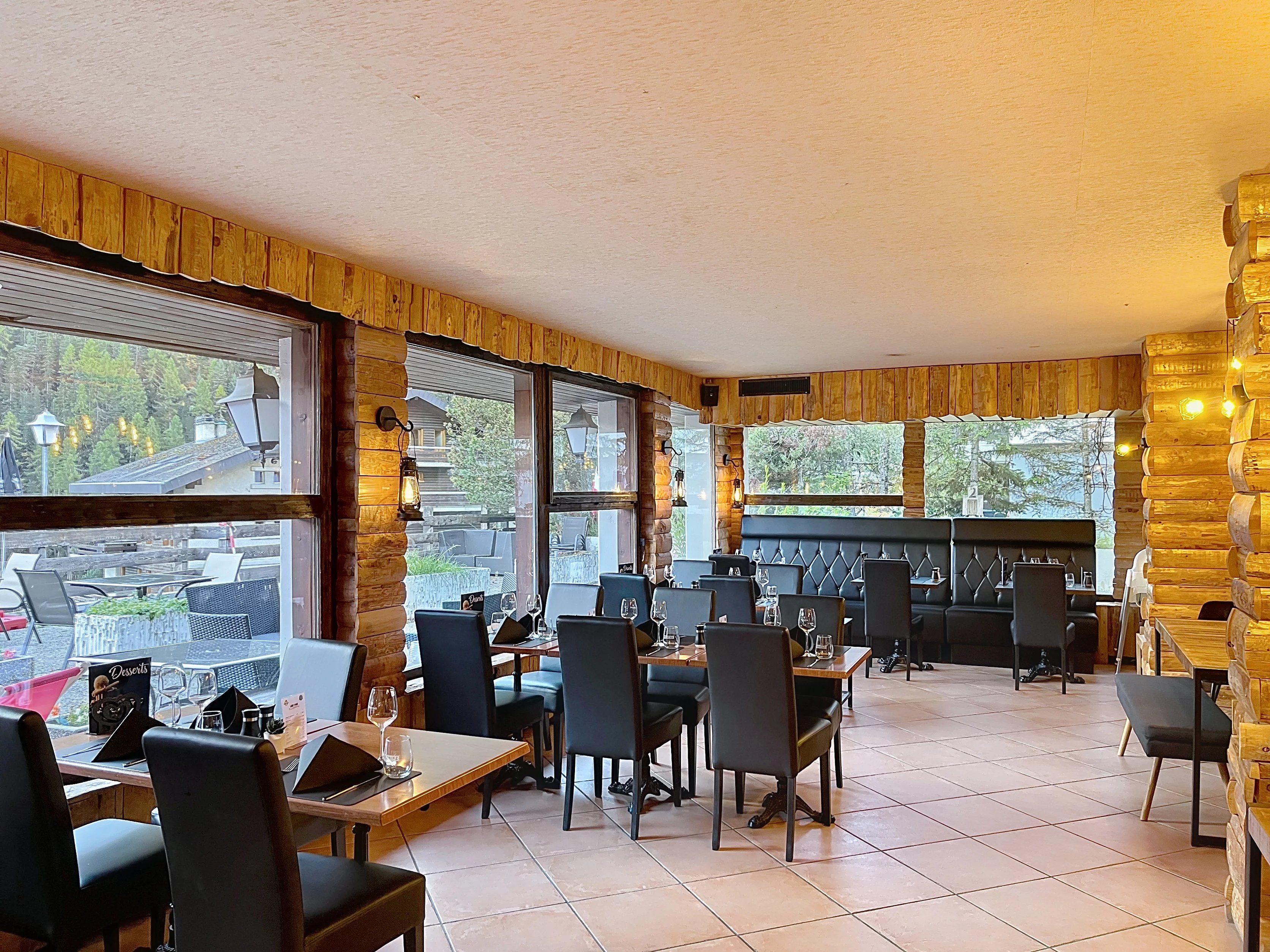 Bar/restaurant au cœur de Grimentz - Photo 3