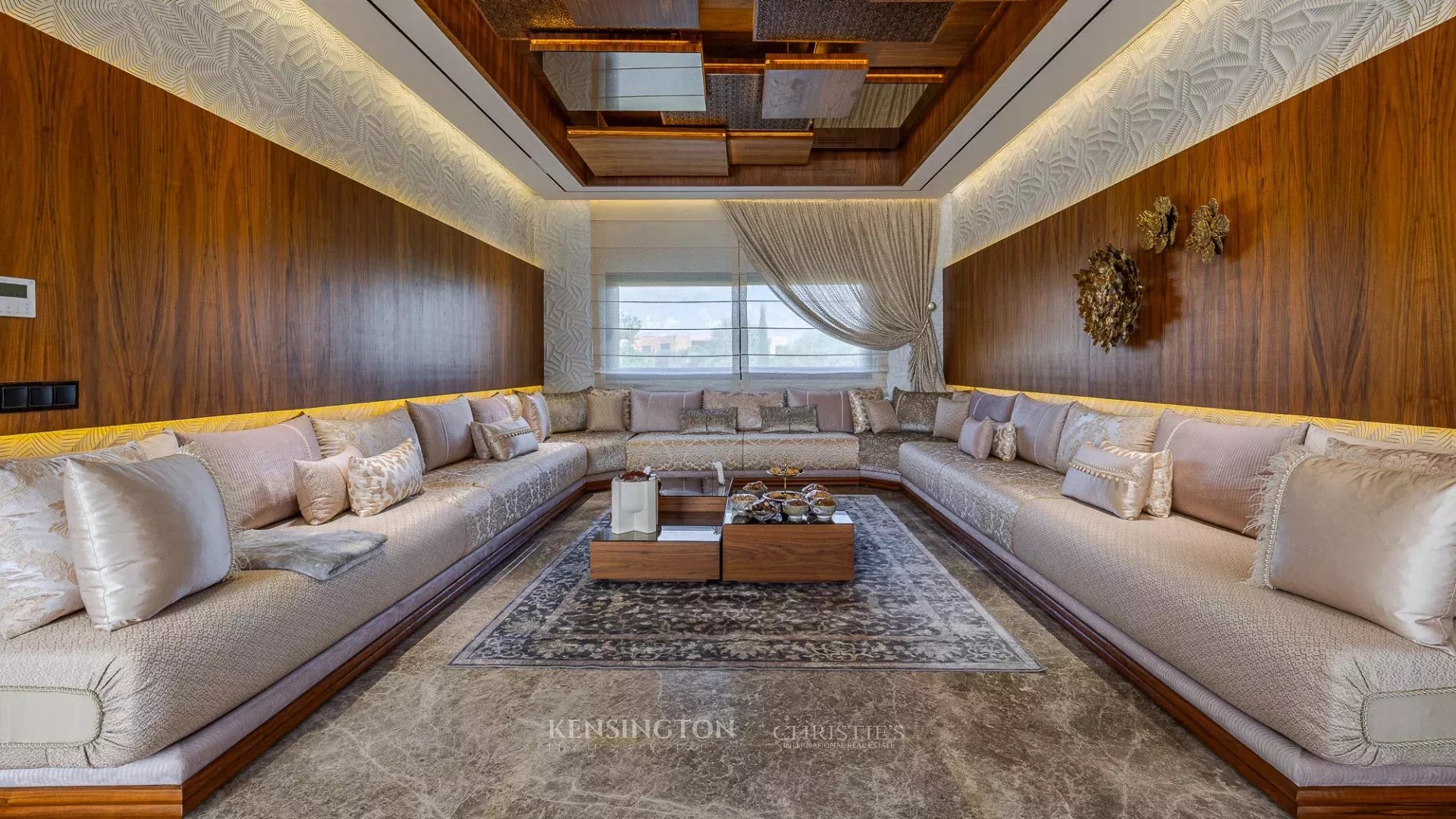 5 Bedroom Villa/Townhouse's Image 8