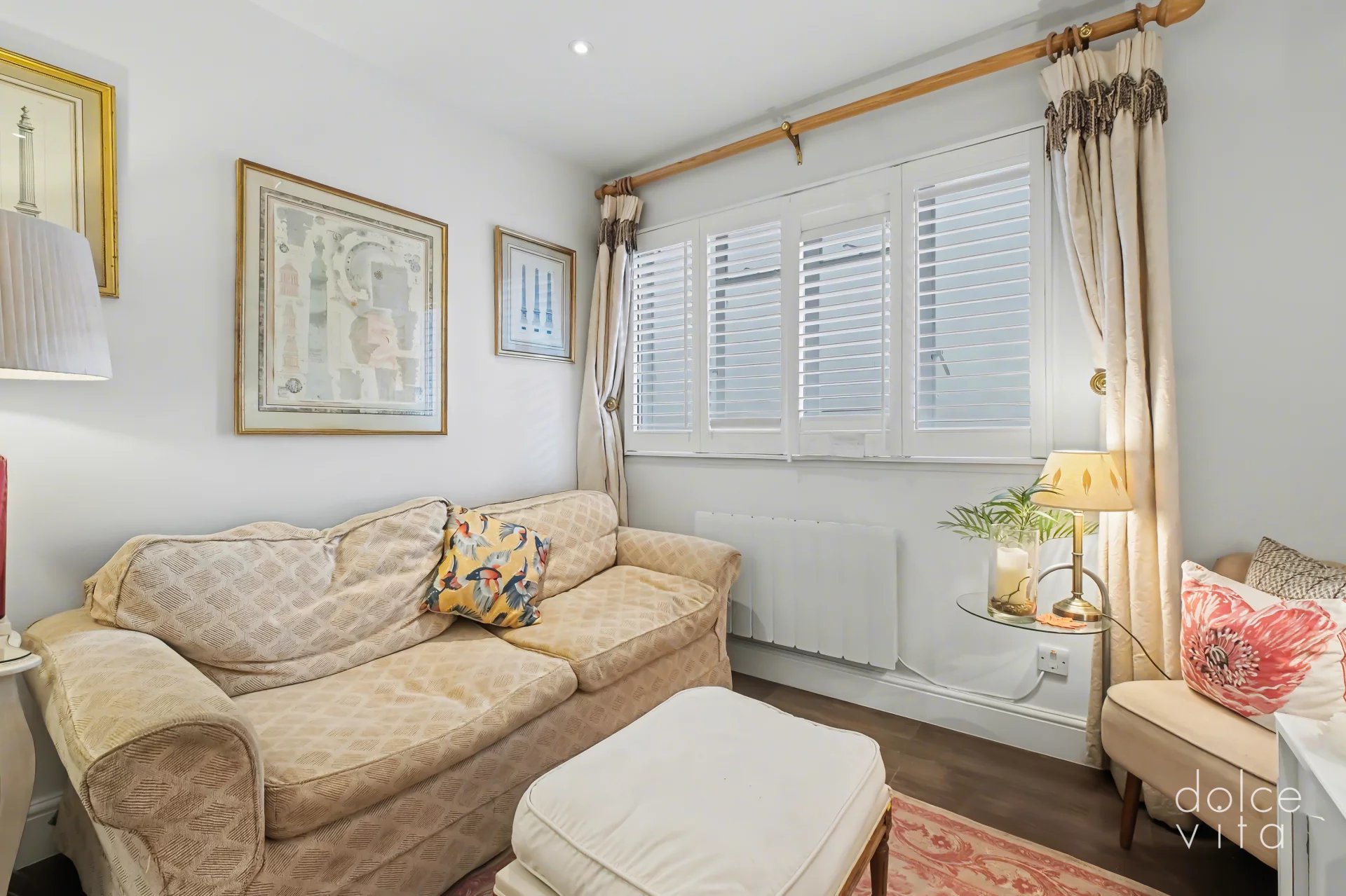 Bright Refurbished One Bedroom Short Let on Elystan Place Chelsea