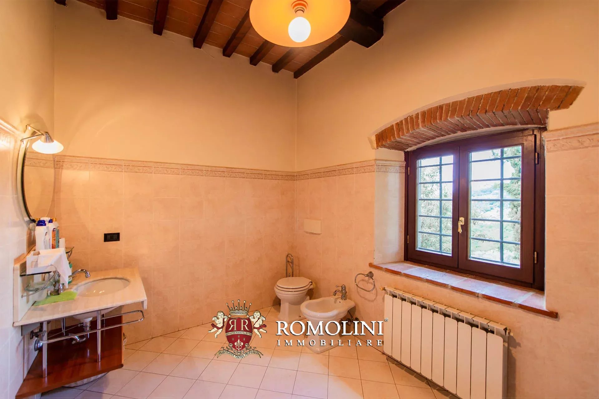 6 Bedroom Villa/Townhouse's Image 33