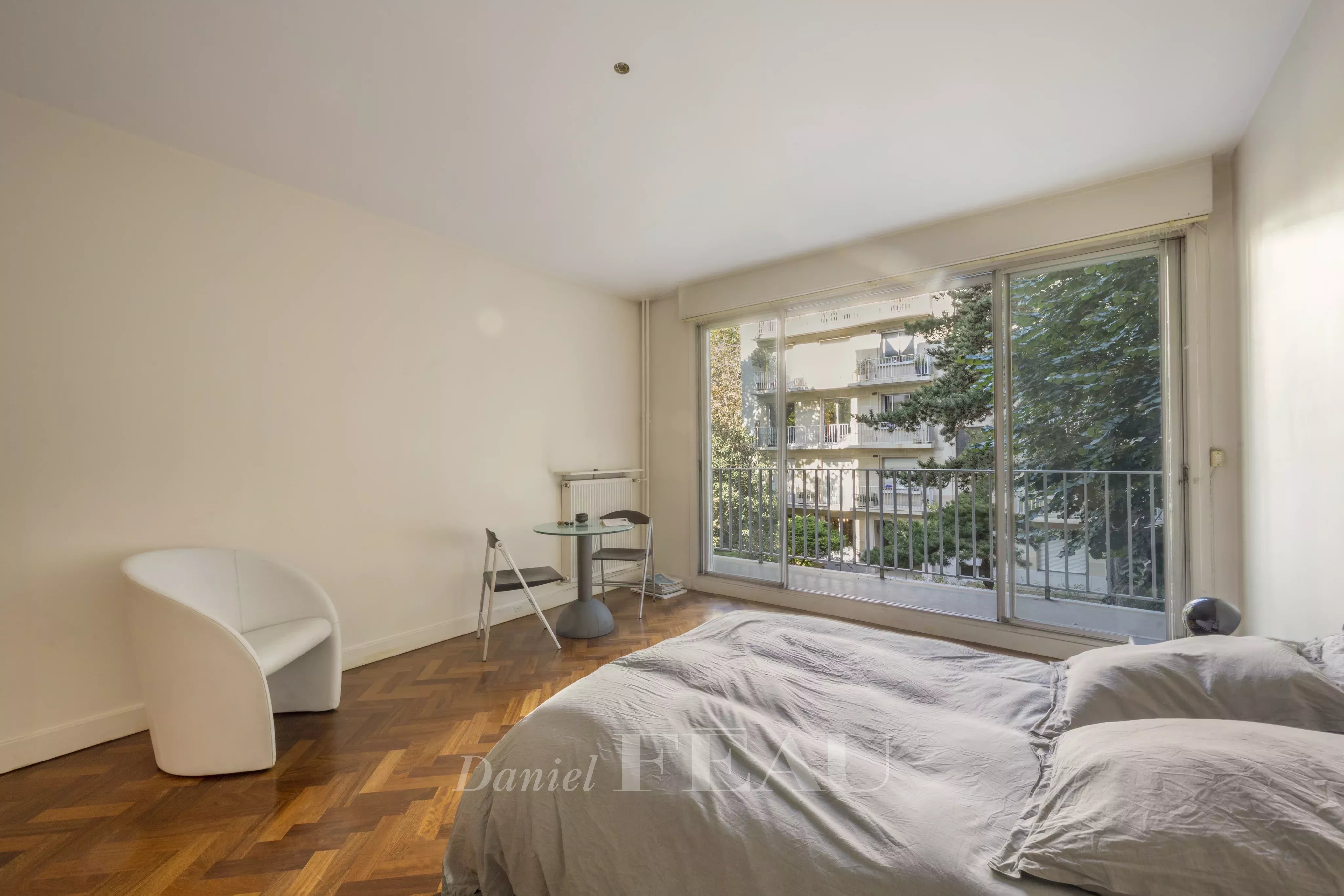 Sale Apartment Paris 14th
