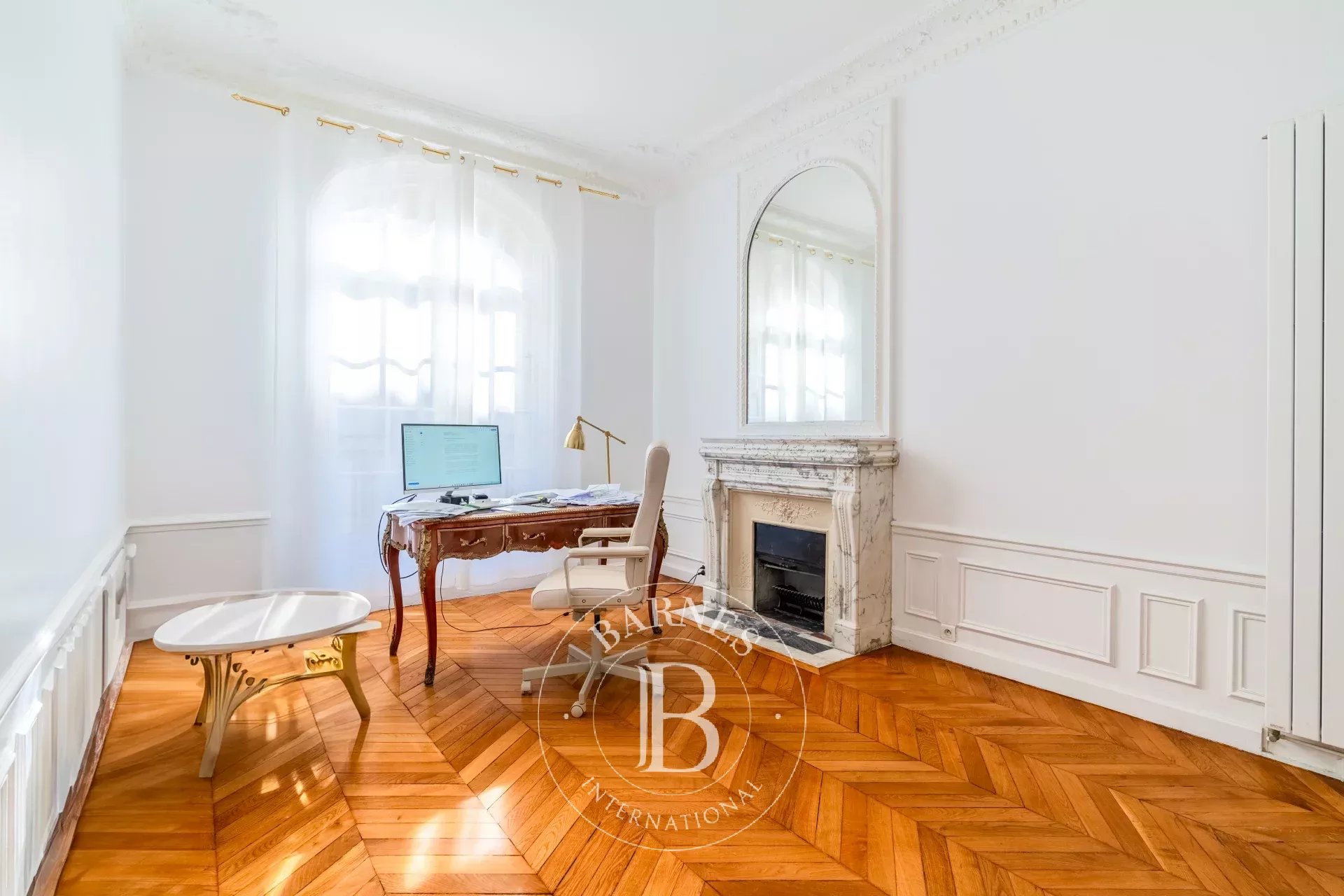 Paris  - Apartment 3 Bedrooms - picture 11