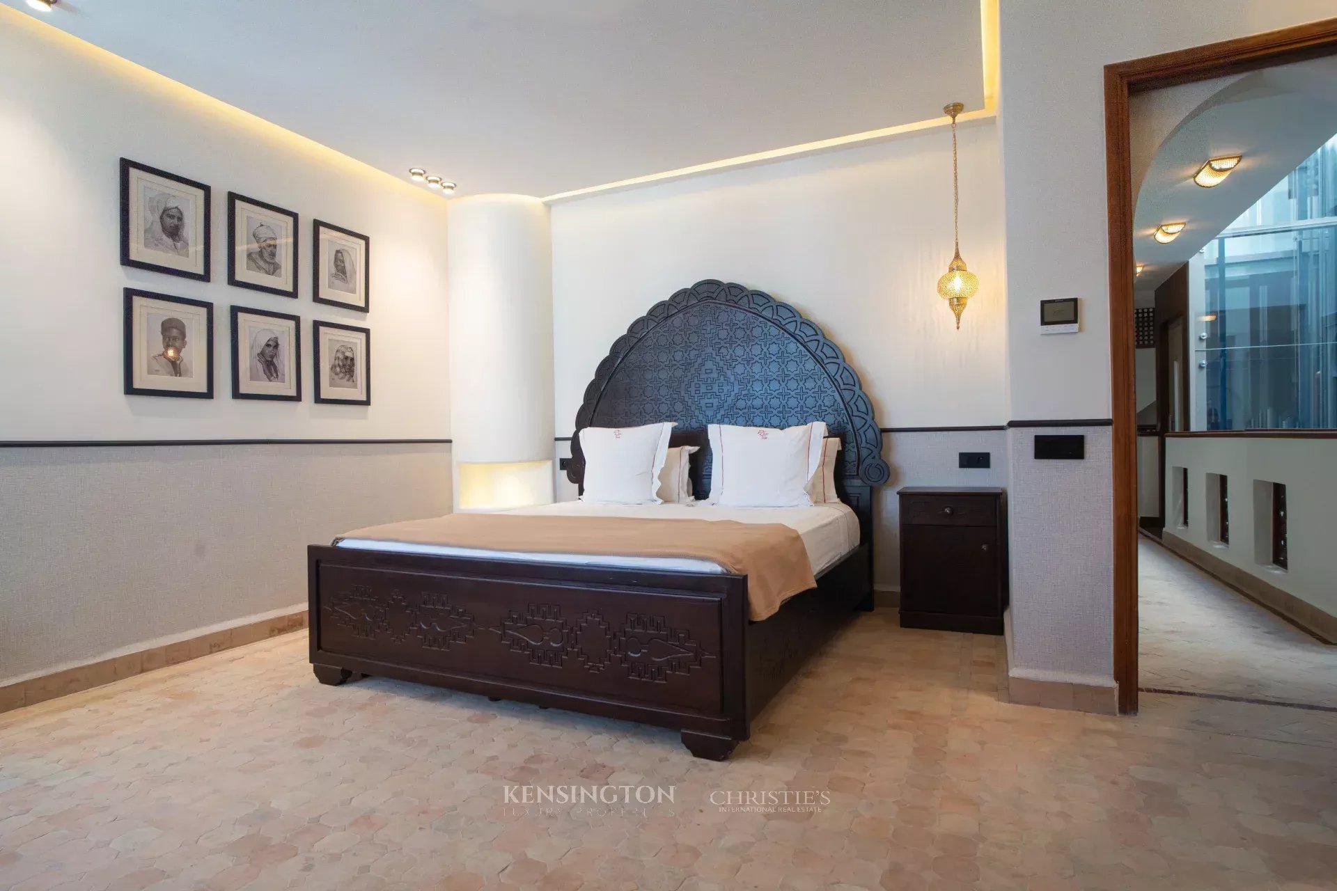 8 Bedroom Villa/Townhouse's Image 16