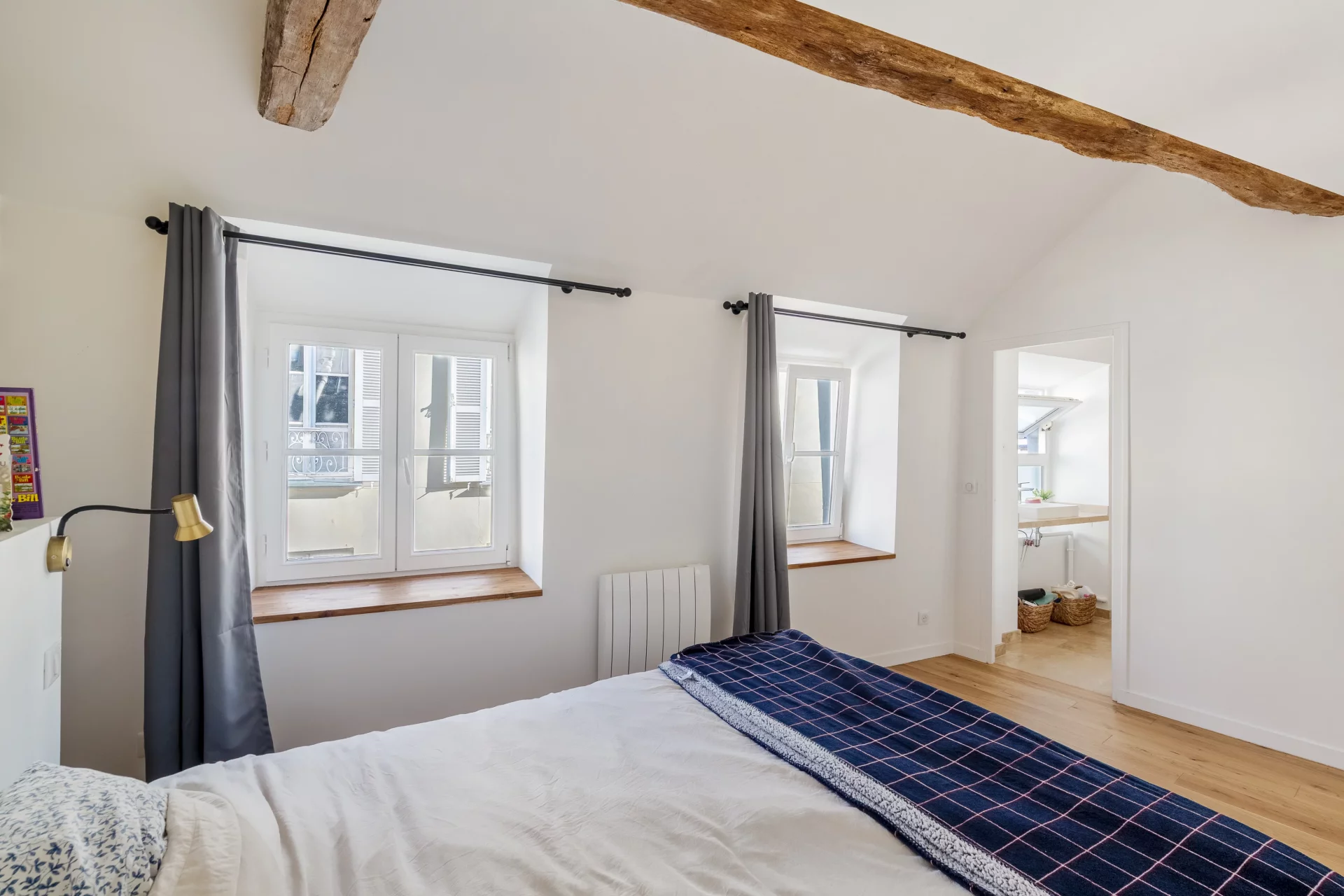 Paris 18e - LEPIC / ABBESSES