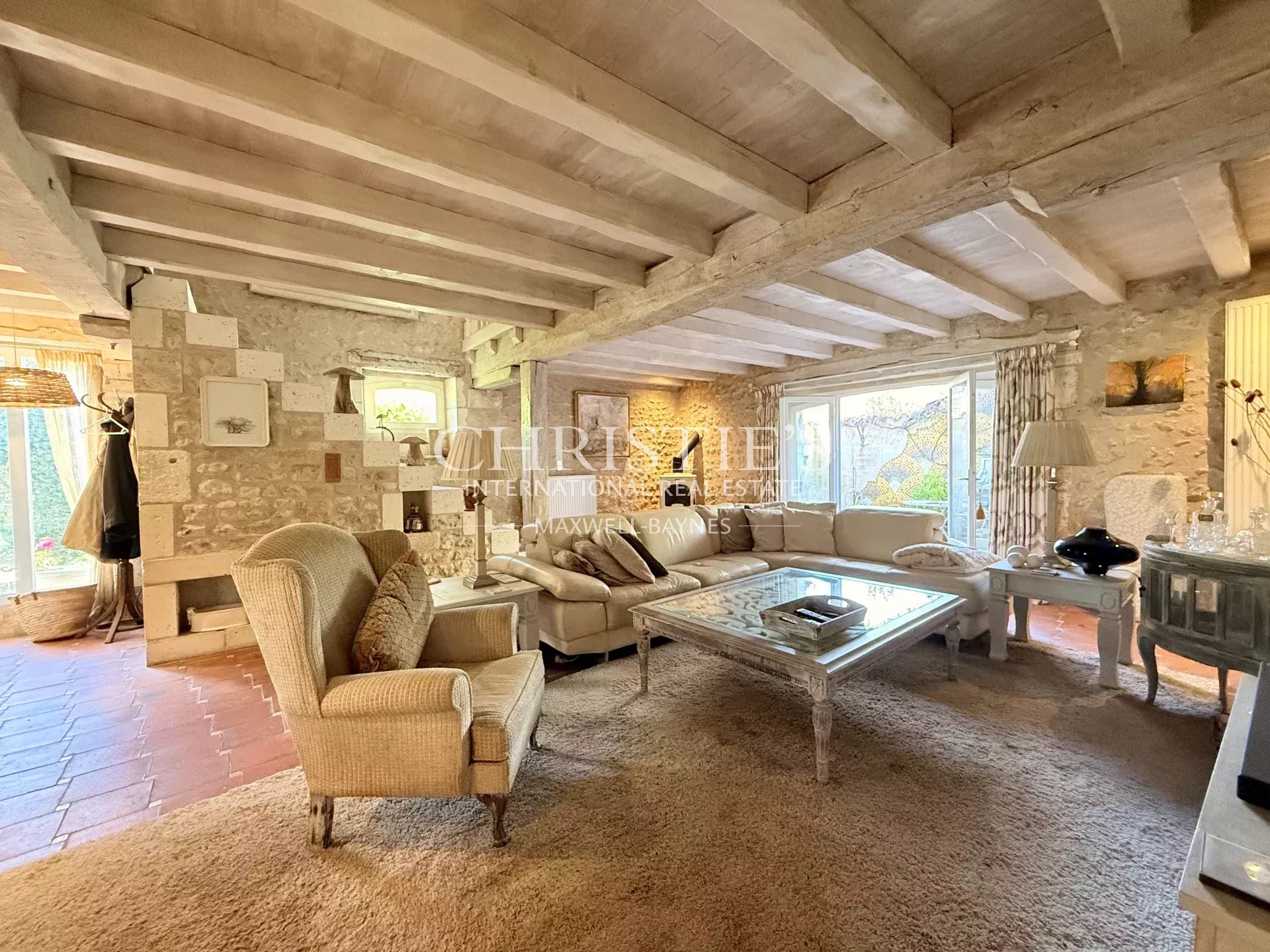 5 Bedroom Villa/Townhouse's Image 6