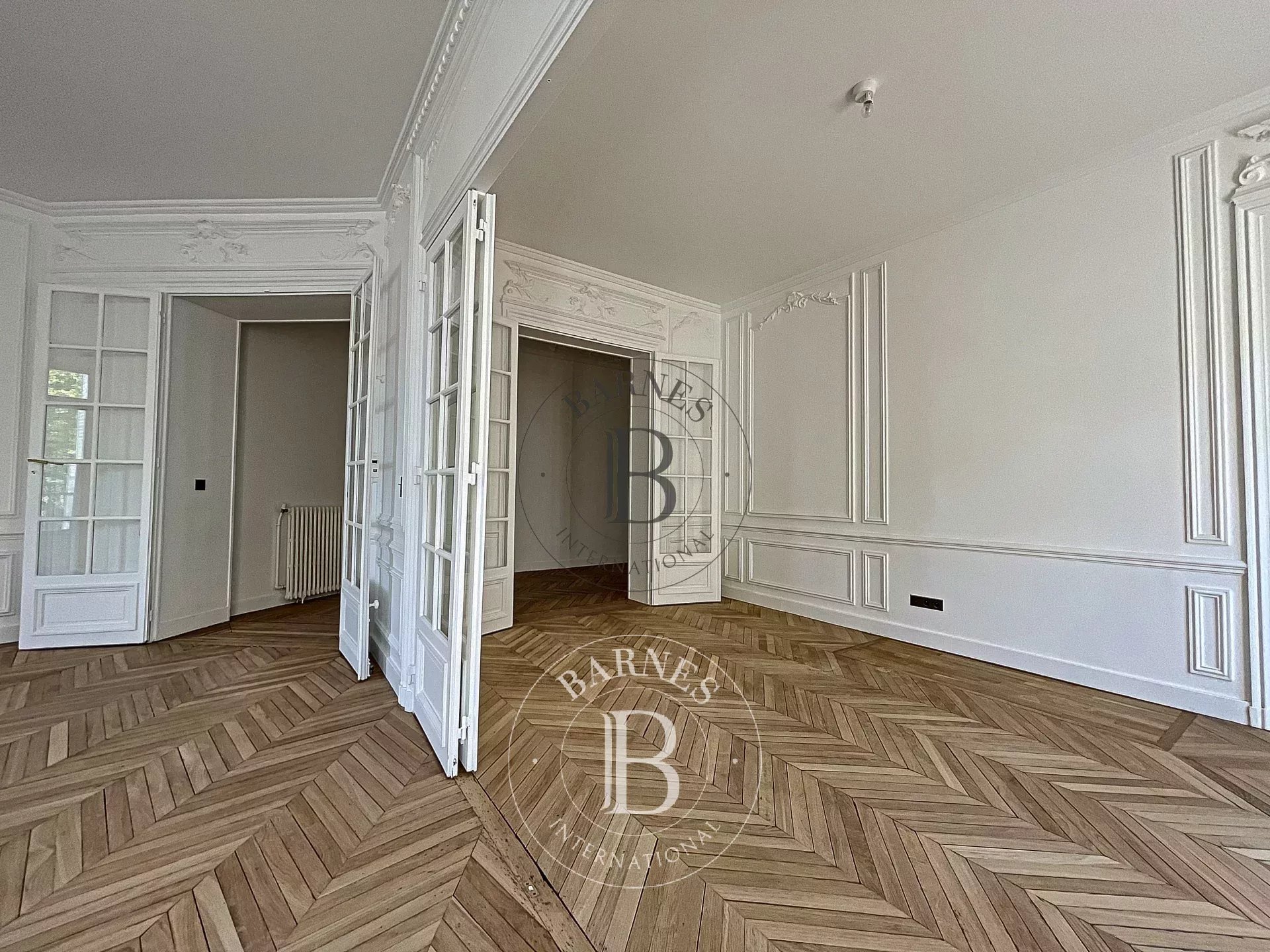 Daire Paris 8ème - picture 6