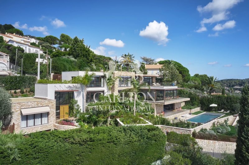 Mougins 
