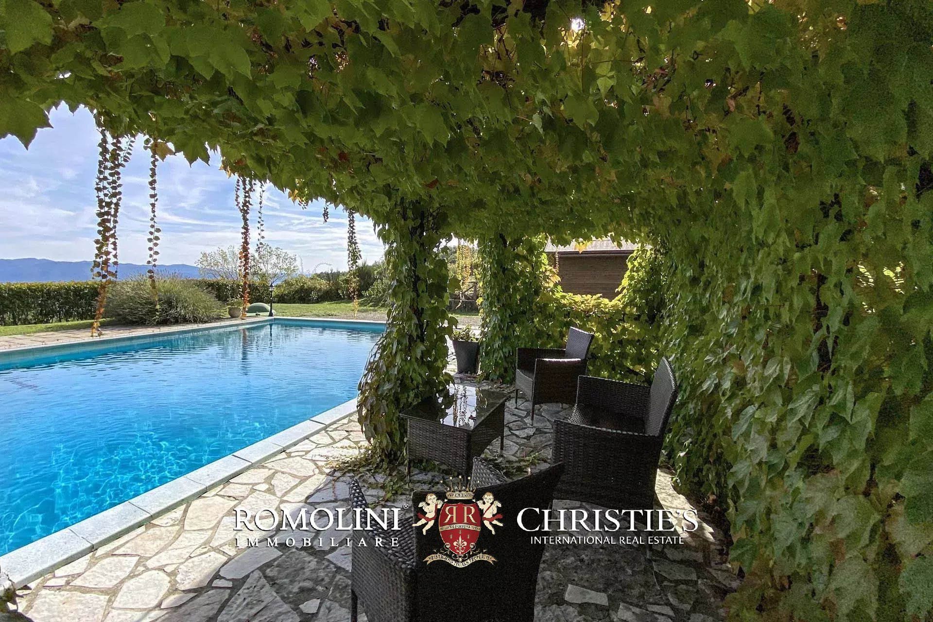 4 Bedroom Villa/Townhouse's Image 32