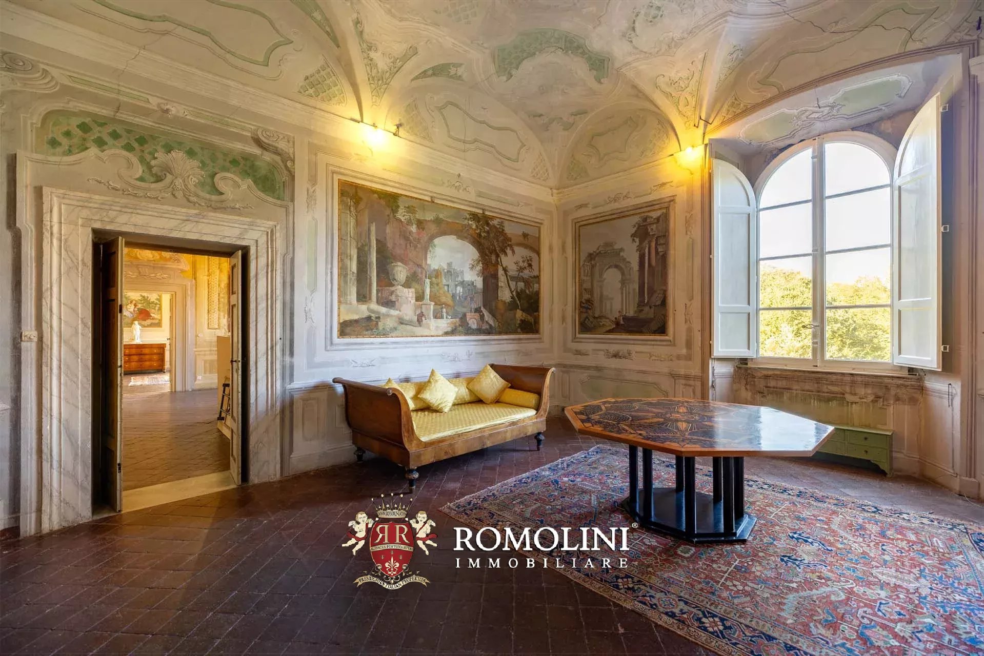 14 Bedroom Villa/Townhouse's Image 31