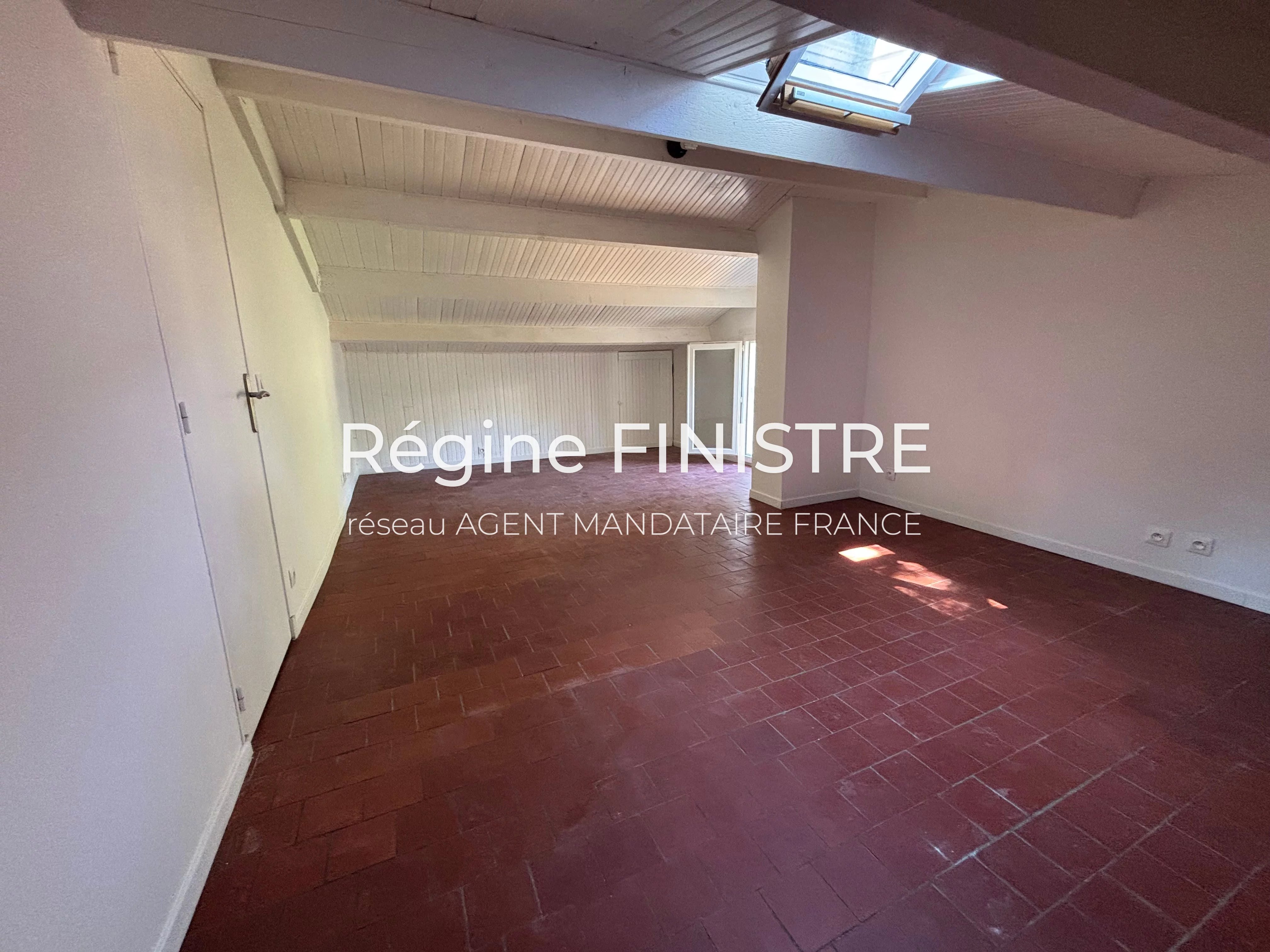 TRANS EN PROVENCE MAISON T6 129 M2 HABITABLE RENOVEE 4 CHAMBRES 2 SALLE D EAU-GARAGES — photo 18