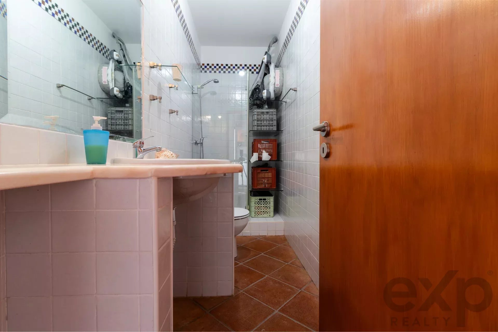 Luxury Equestrian Property + Guest House 85992157 image 39
