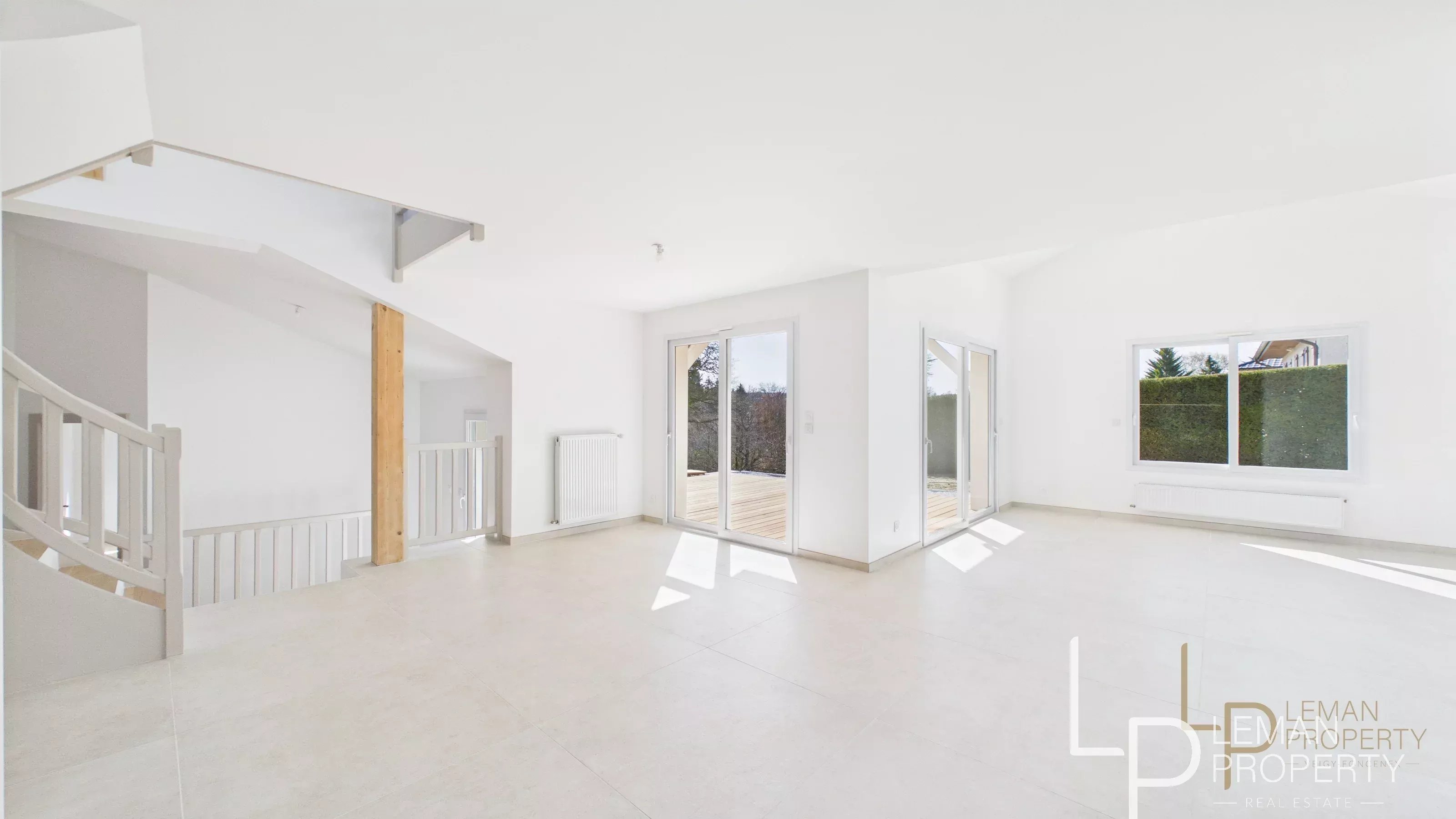 L'agence Leman property vous propose un maison à la vente