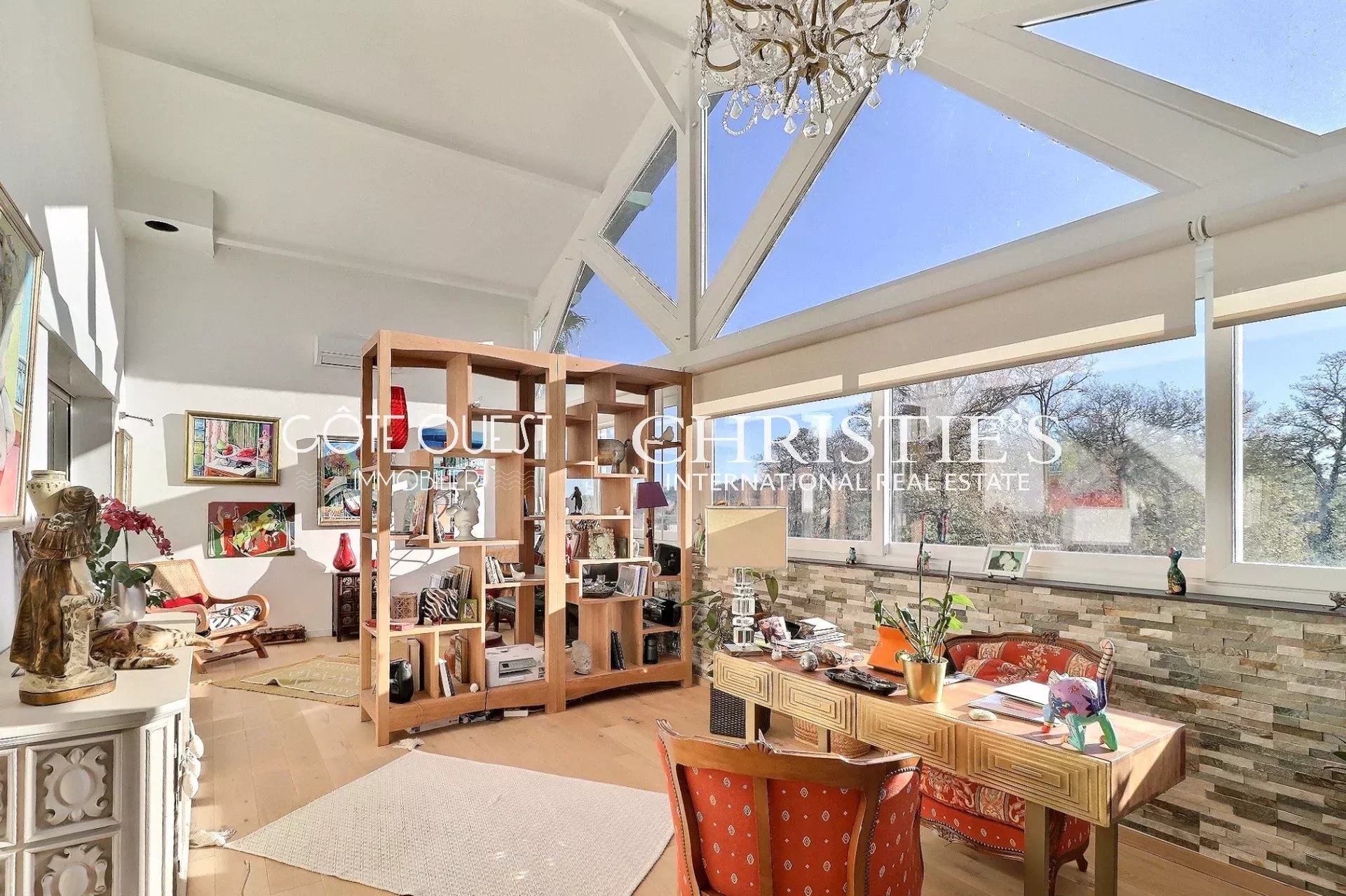 4 Bedroom Villa/Townhouse's Image 8