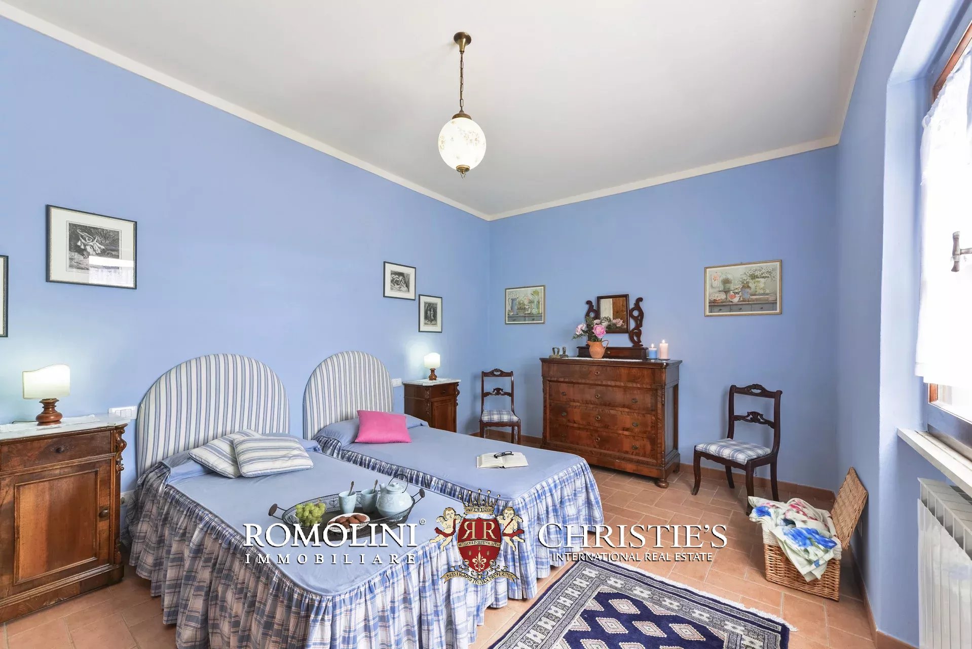 11 Bedroom Villa/Townhouse's Image 59