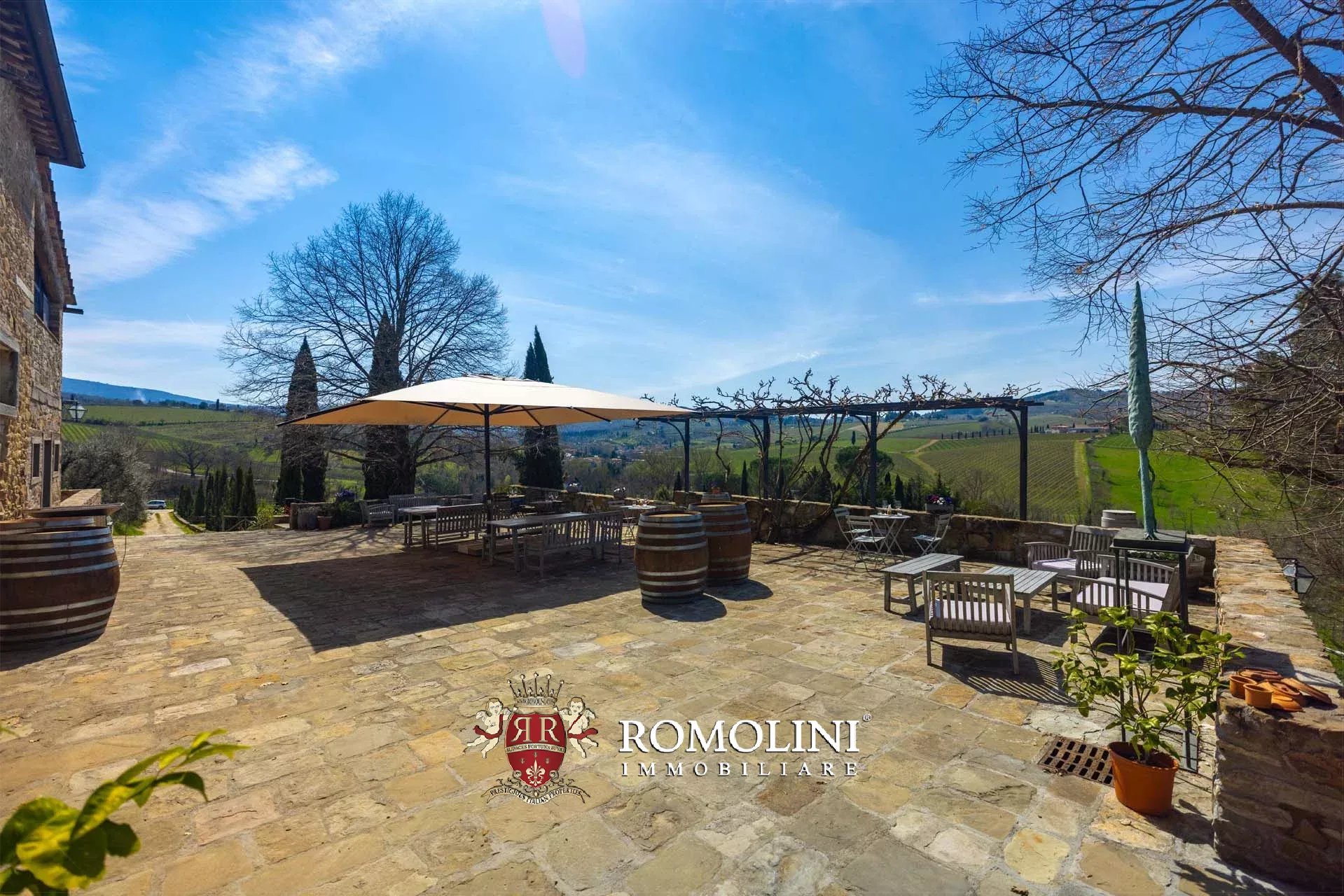 5 Bedroom Vineyard's Image 20