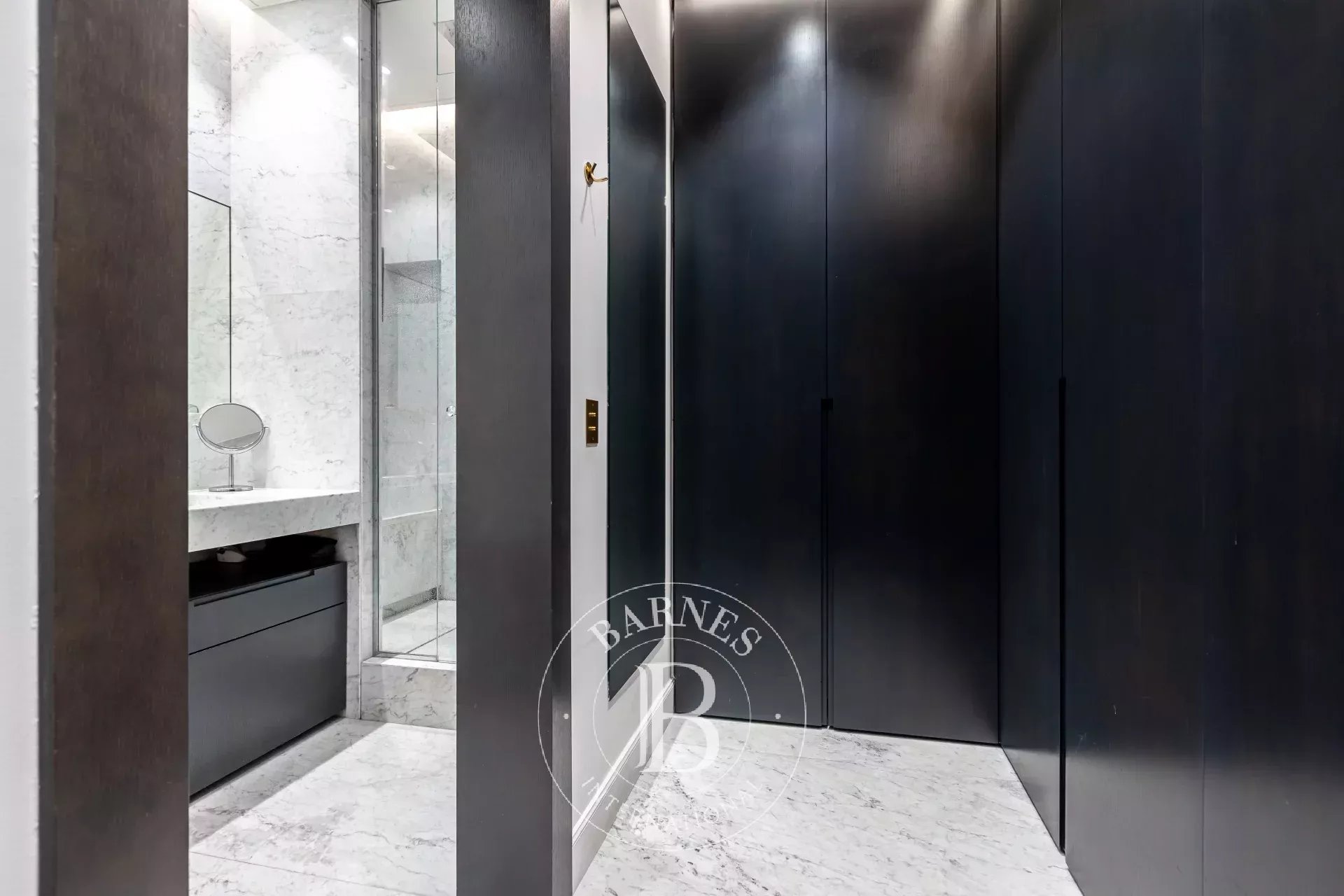 Daire Paris 8ème - picture 17