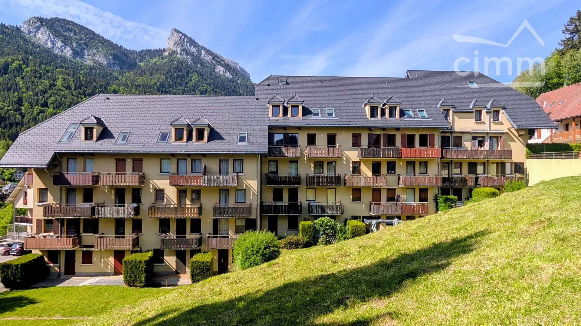 Agence immobilière de 