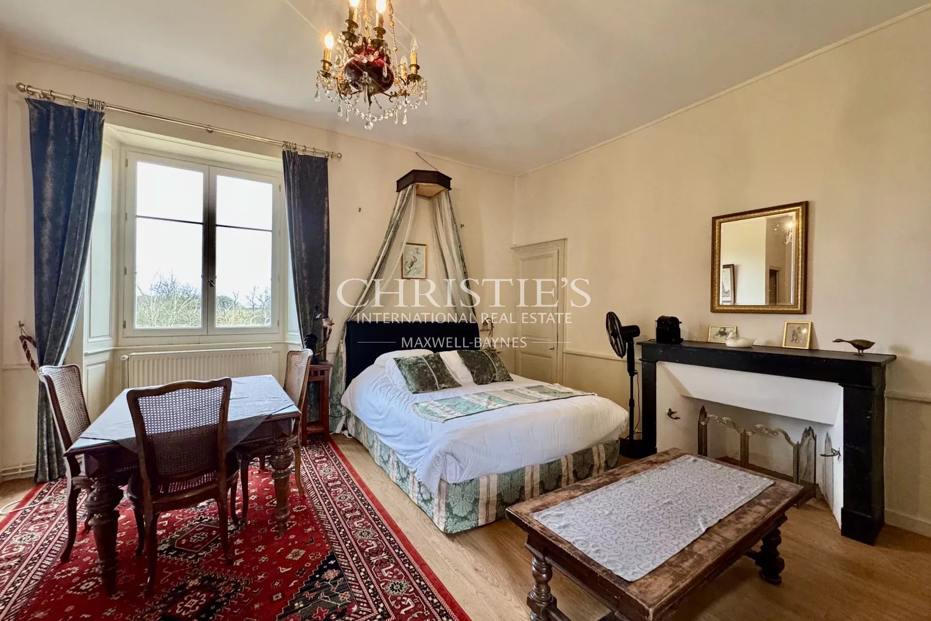 10 Bedroom Chateau's Image 20