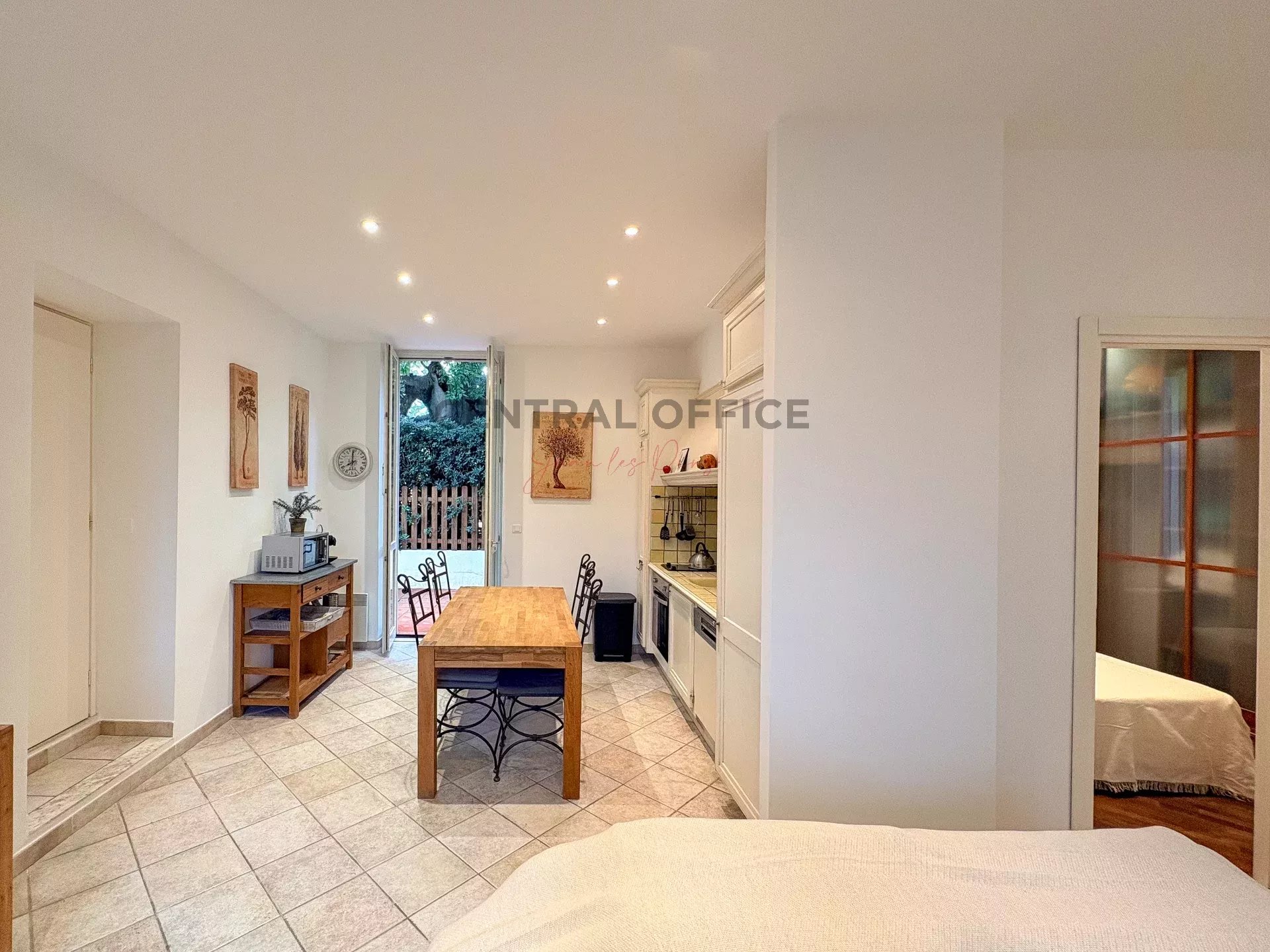 Peaceful apartments close to the beach