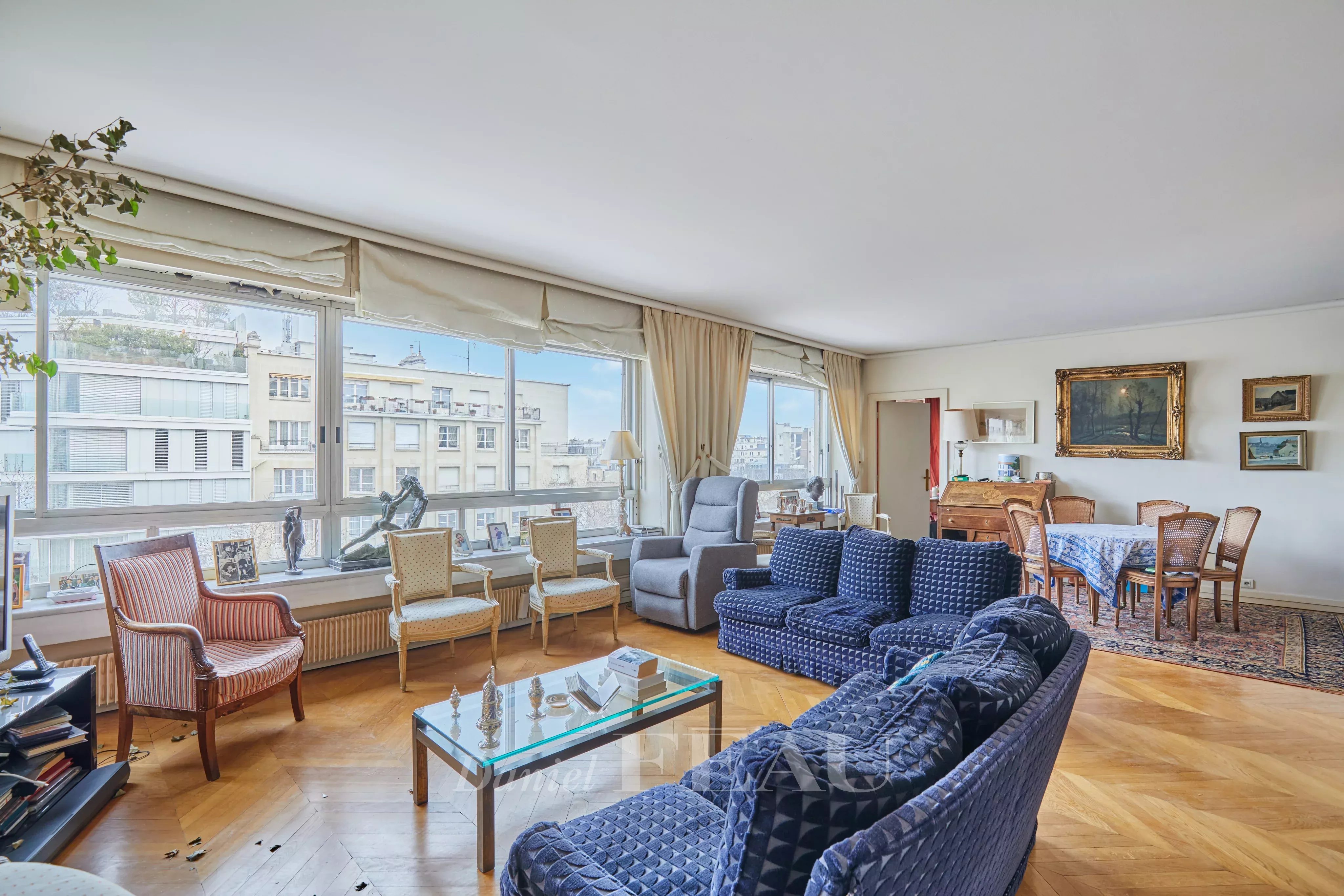 Sale Apartment Paris 7th