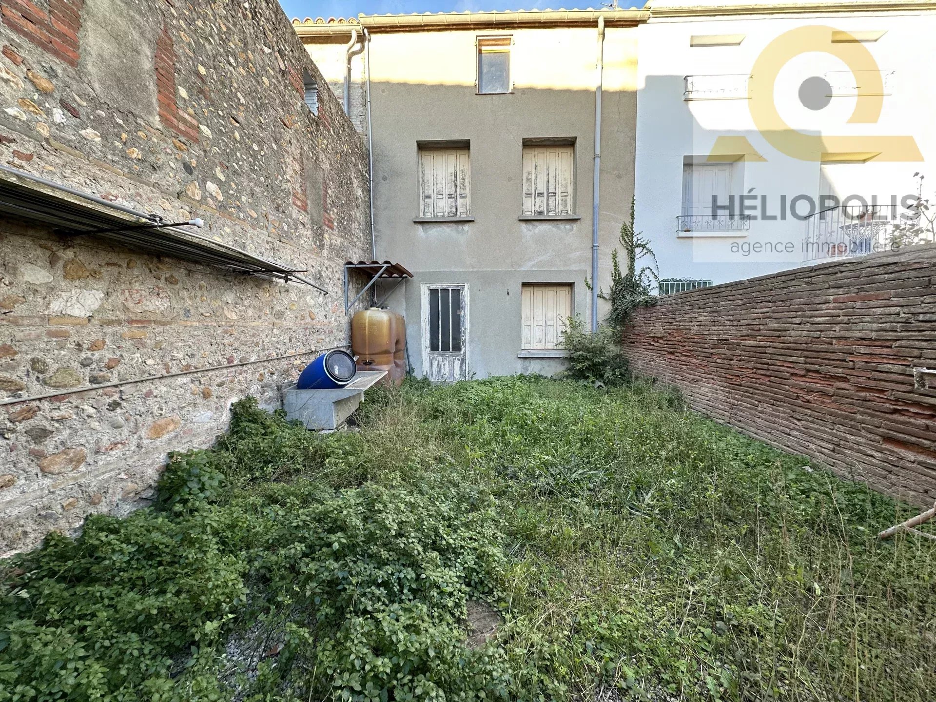 Maison de village à rénover à Sainte-Marie-la-Mer – Secteur Village