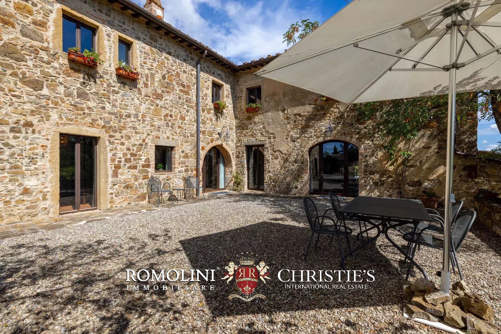 4 Bedroom Villa/Townhouse's Image 22