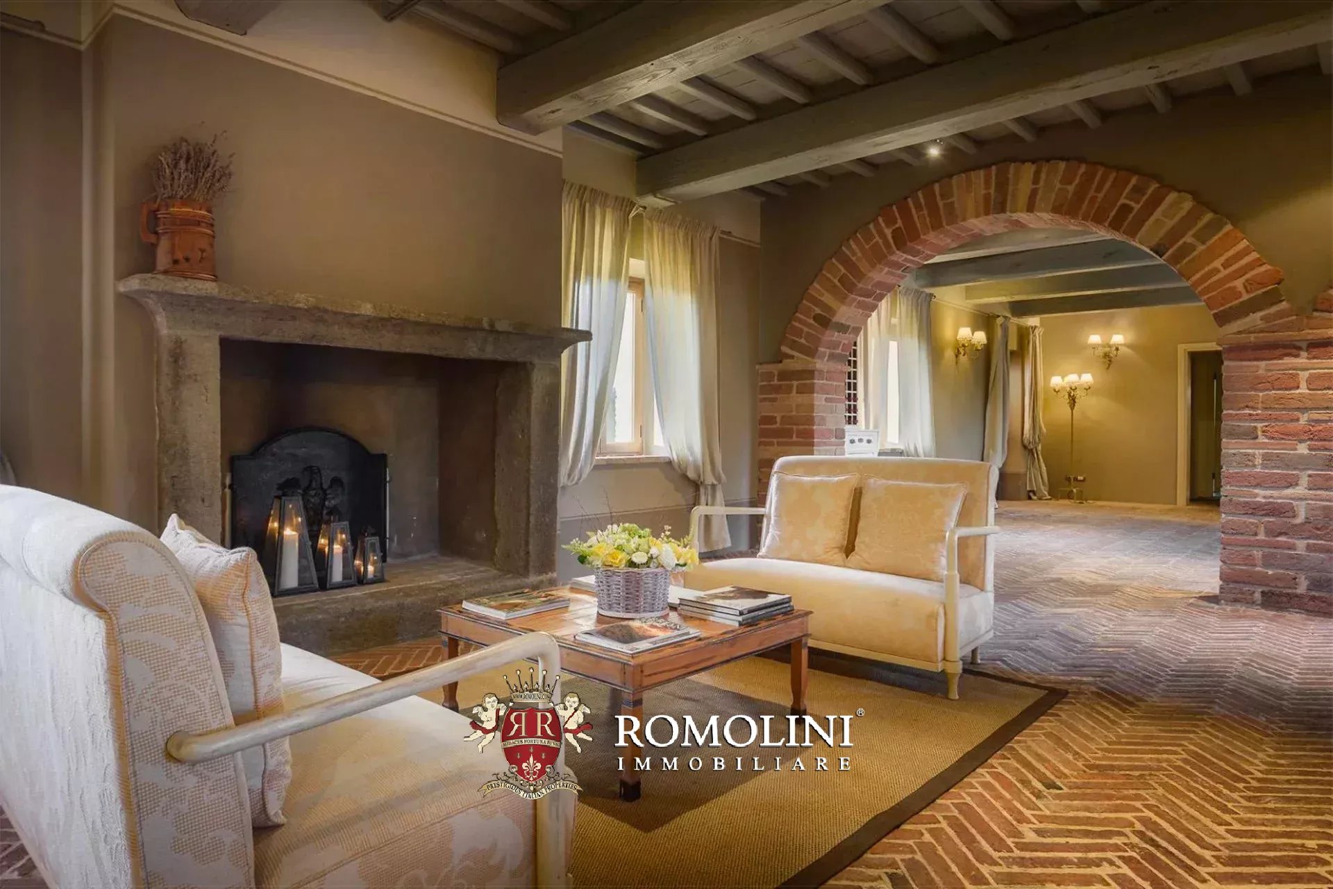 9 Bedroom Villa/Townhouse's Image 14