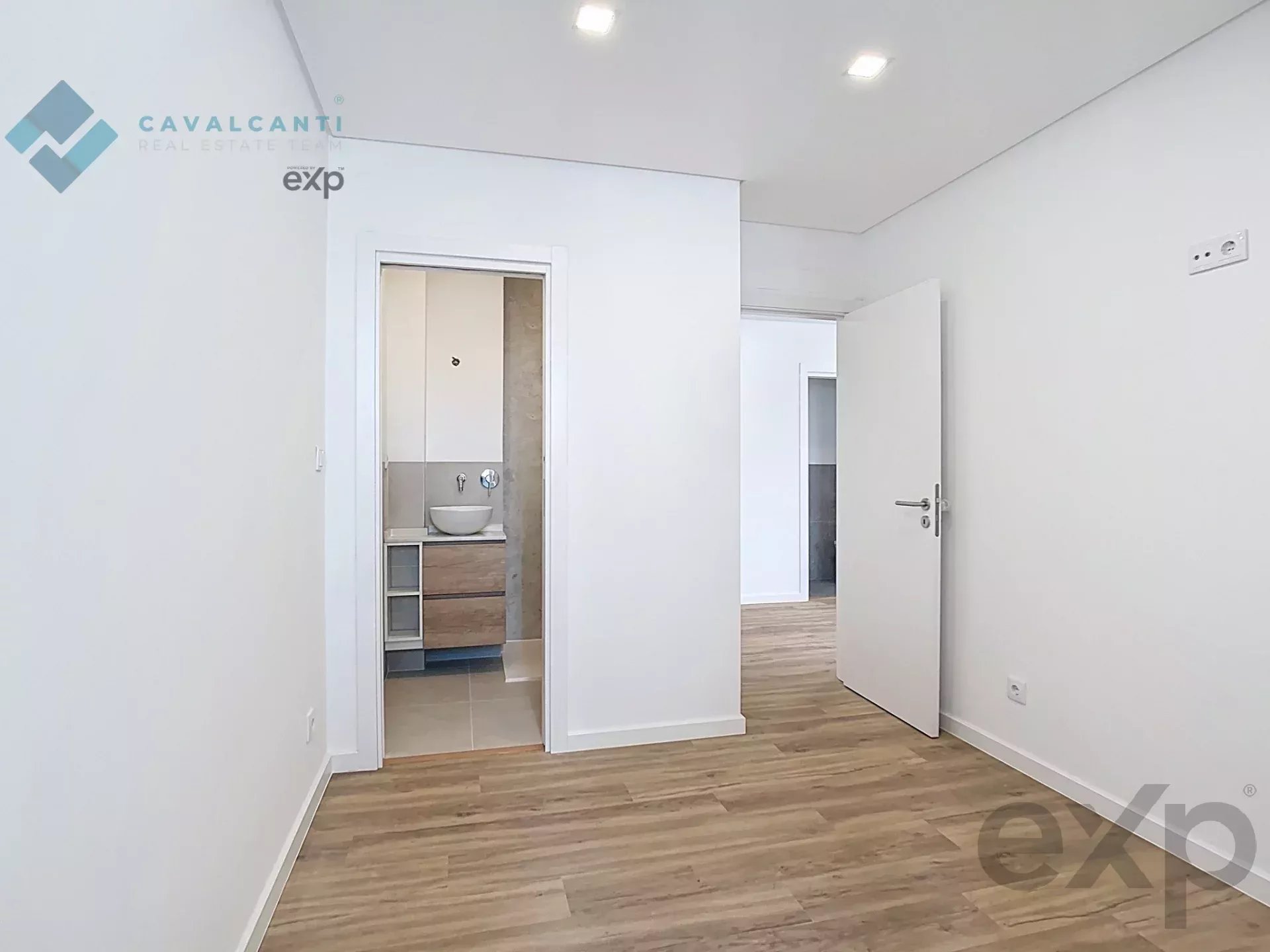 4 bedroom apartment in Alfragide Towers - Ready to move into 86367300 image 14