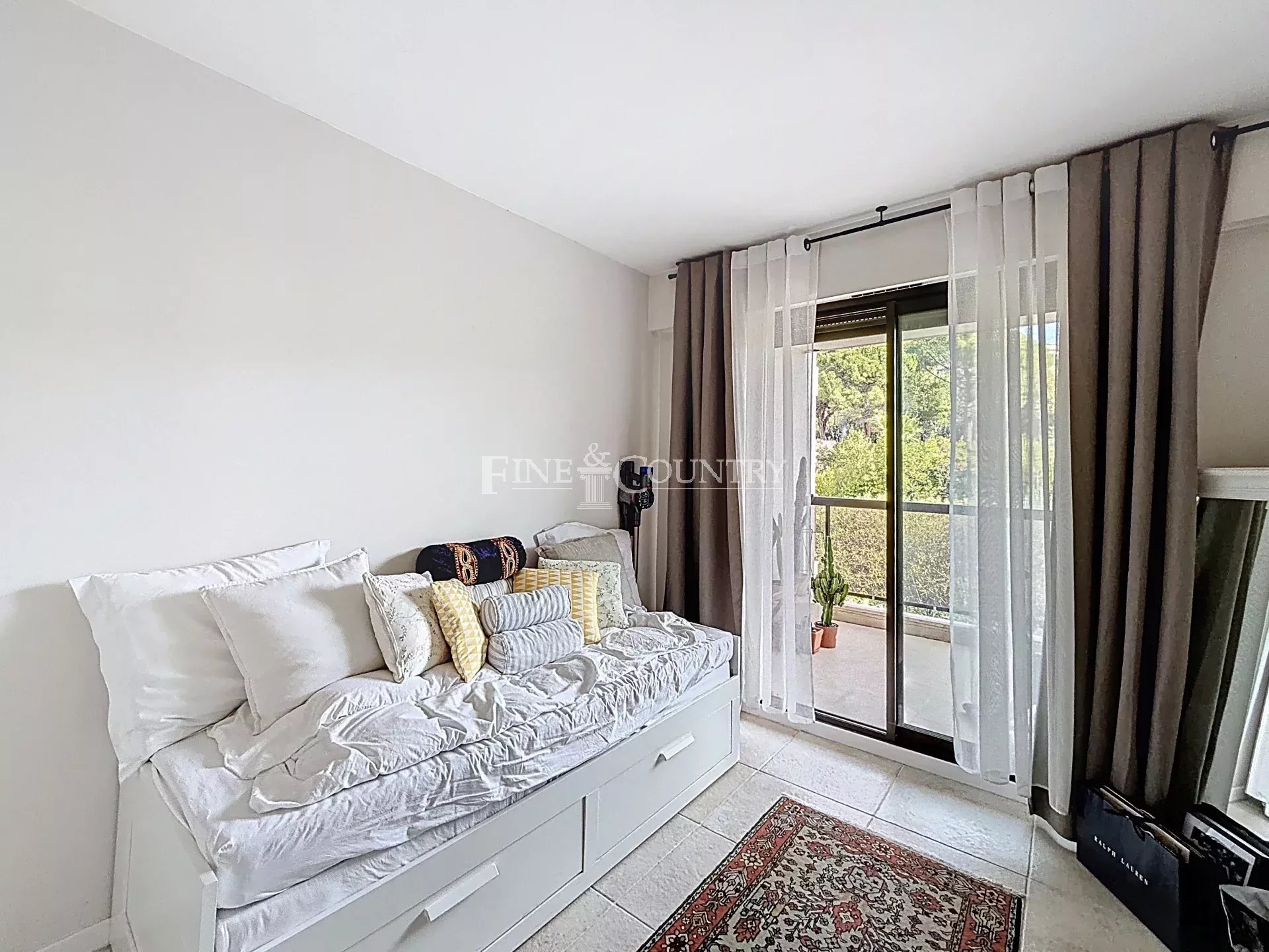 Photo of Apartment for sale in Cannes with pool and tennis
