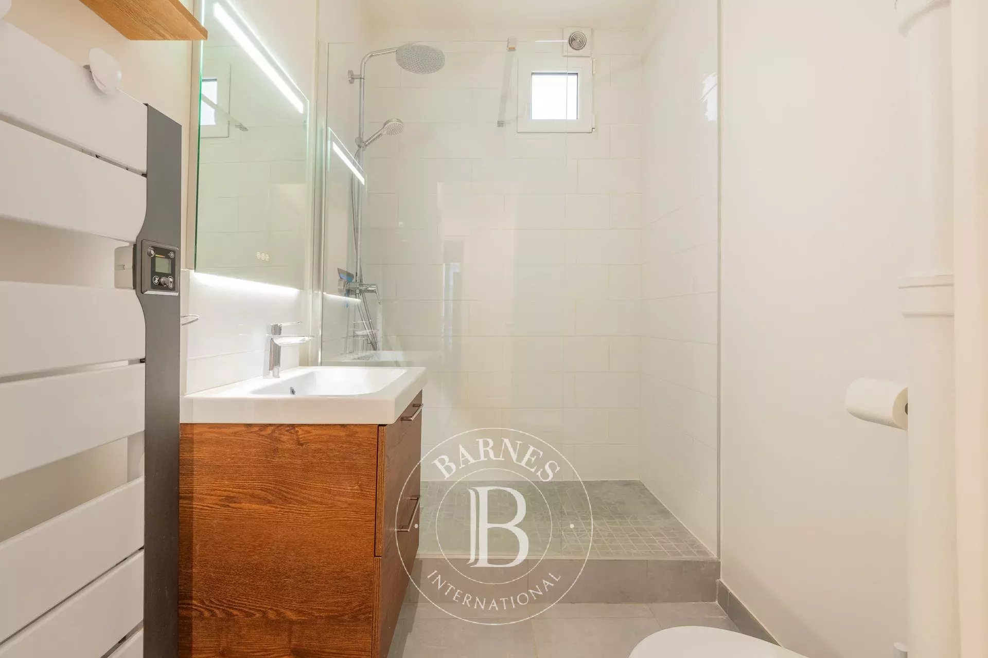 Daire Paris 18ème - picture 10