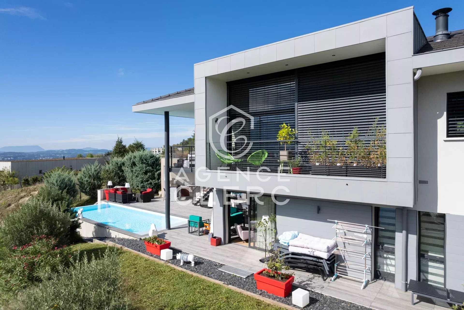 4 Bedroom Villa/Townhouse's Image 5
