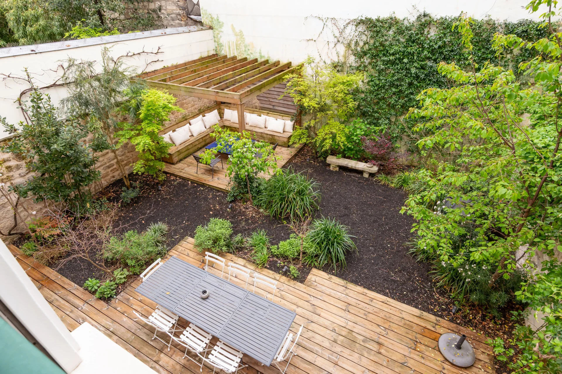 Levallois-Perret - LOUISE MICHEL