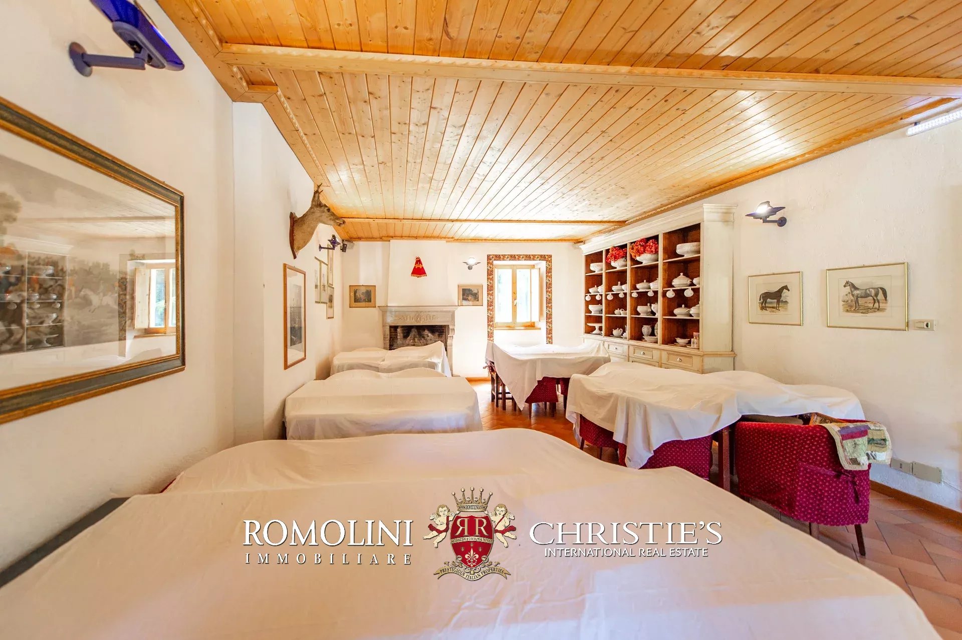 30 Bedroom Villa/Townhouse's Image 37
