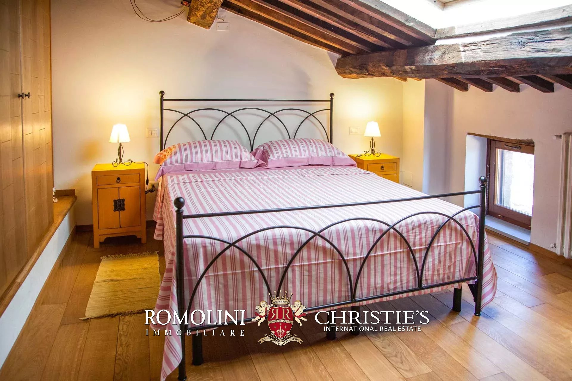 11 Bedroom Villa/Townhouse's Image 53