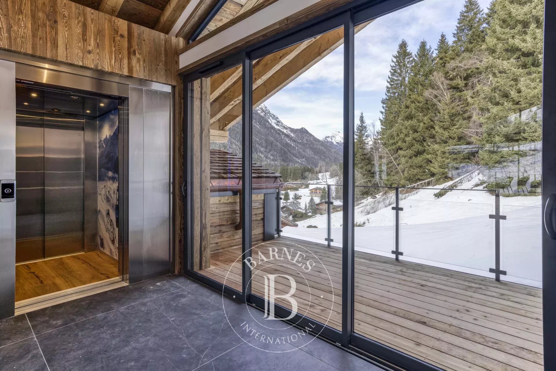Chamonix-Mont-Blanc  - Chalet 6 Pi&egrave;ces 5 Chambres - picture 9