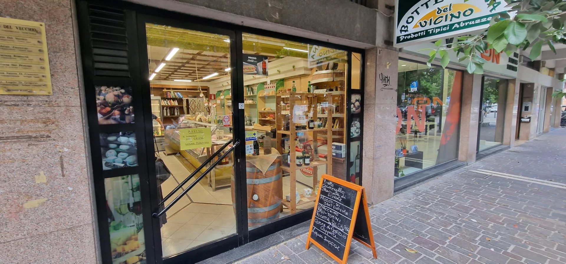 Vendita Attivitá commerciale - Mura negozio Pescara