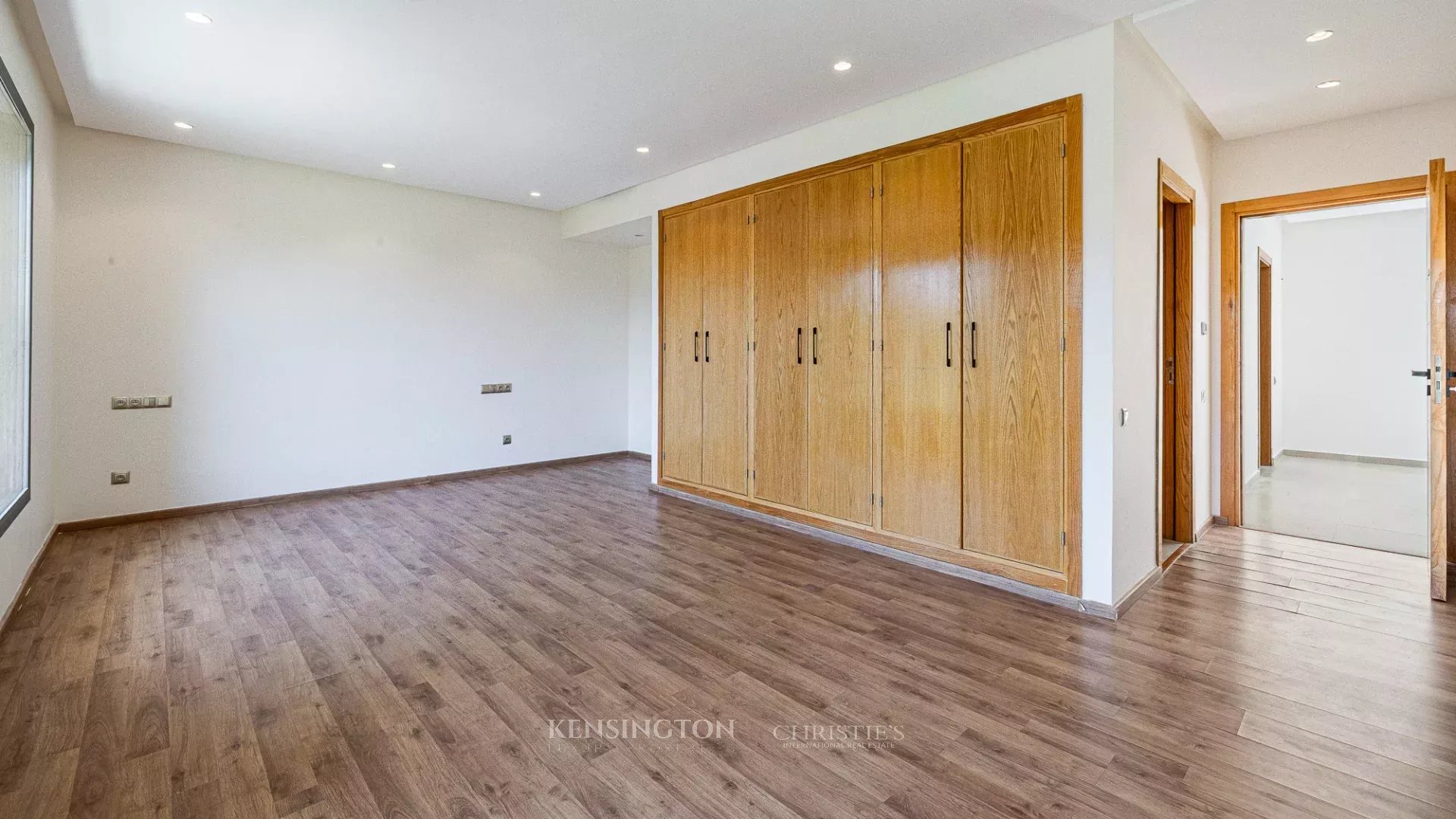 4 Bedroom Villa/Townhouse's Image 31