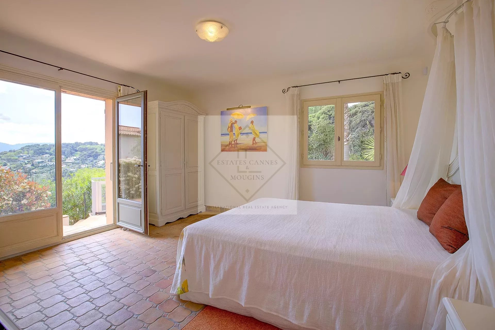 Villa  Provençale Rénovée au centre Mougins — photo 21