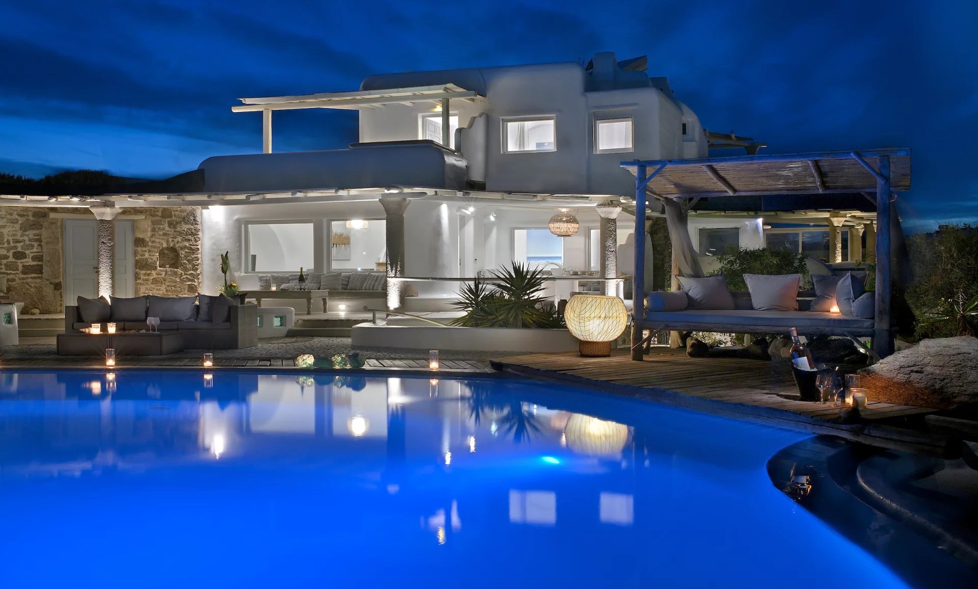 Greece - Mykonos - Paraga Beach - Seasonal rental - House - 12 people - 6 bedrooms - 7 bathrooms - Infinity pool with sea view