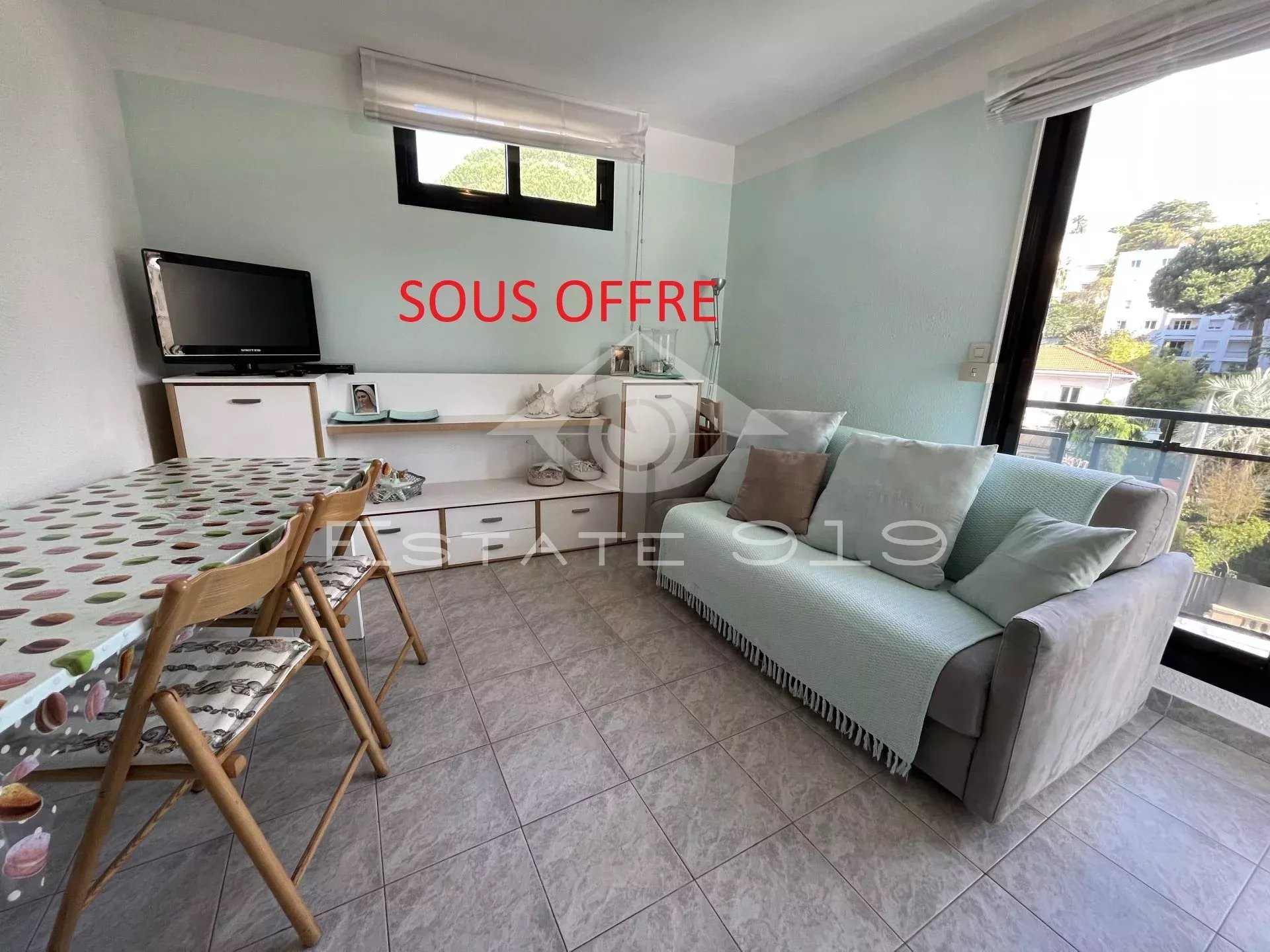 Agence immobilière de 