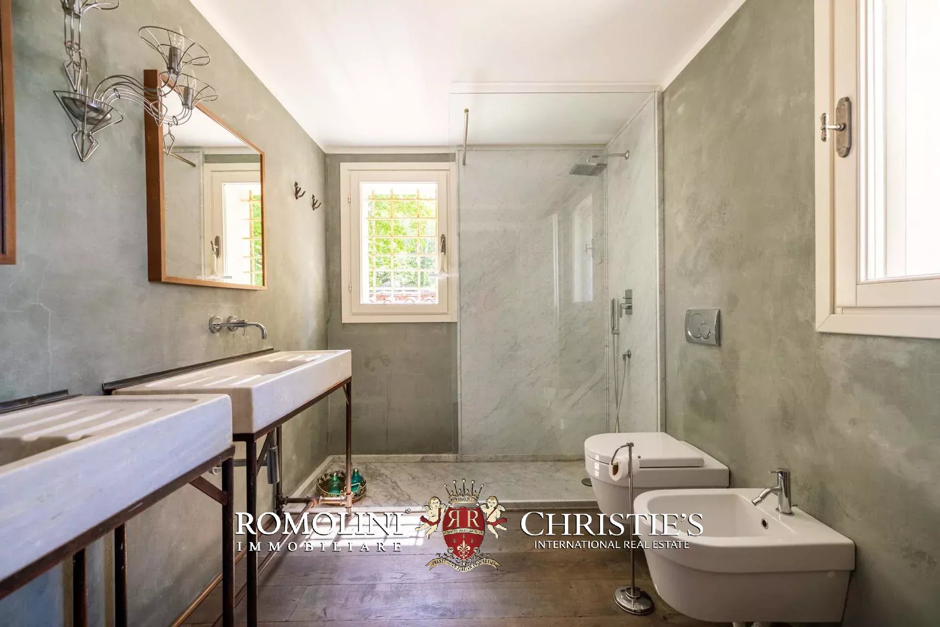 4 Bedroom Villa/Townhouse's Image 33