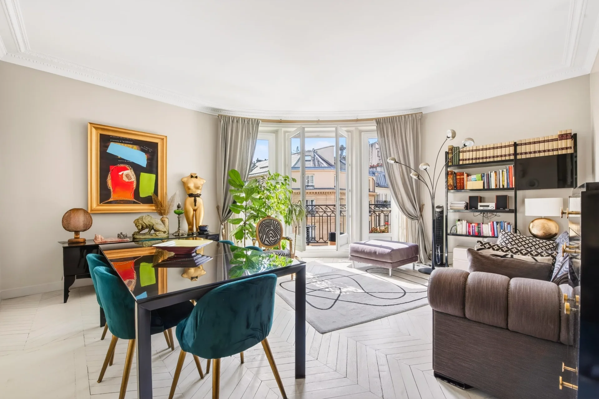 Paris 16e - TRIANGLE D'OR