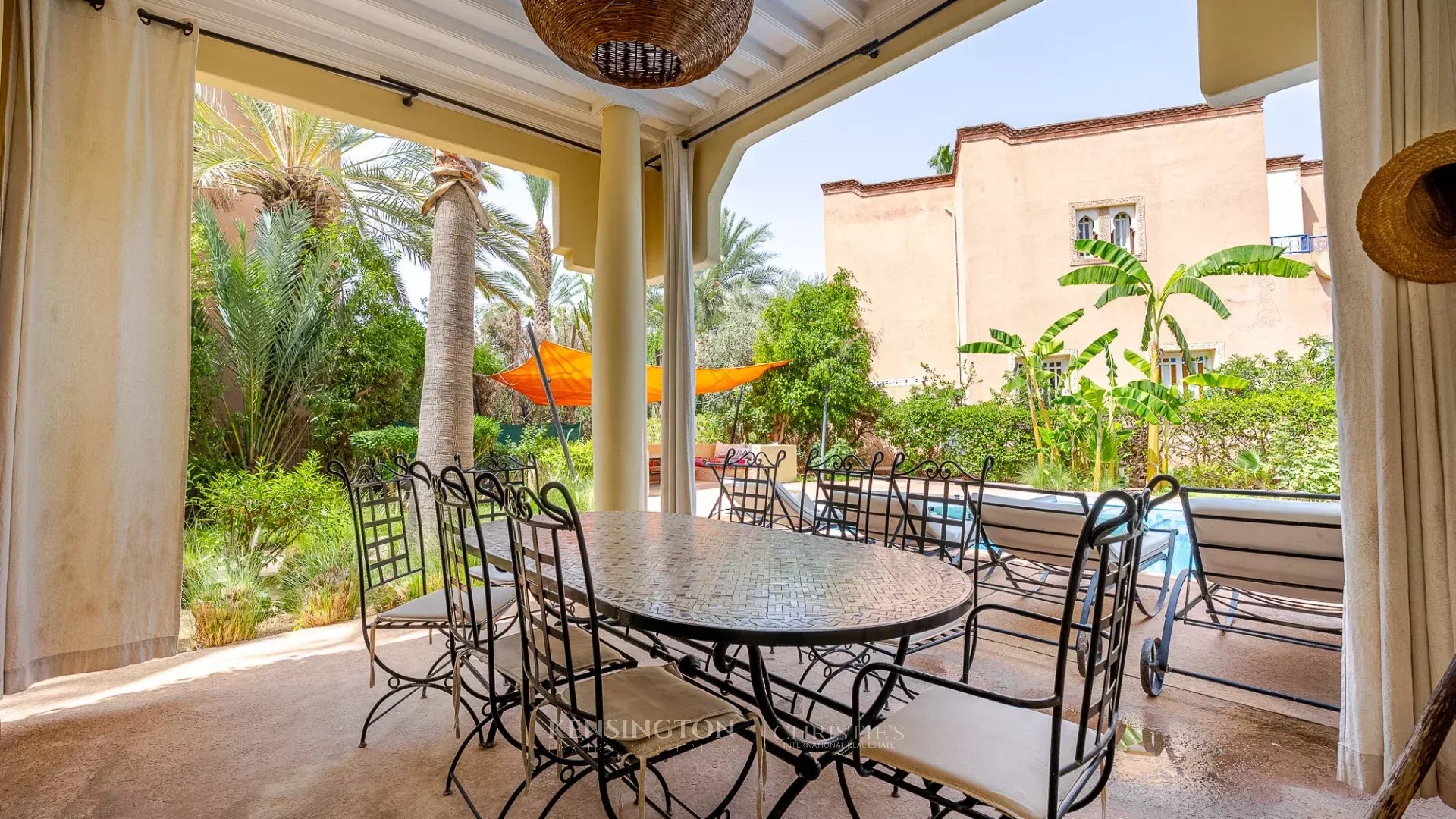 4 Bedroom Villa/Townhouse's Image 18