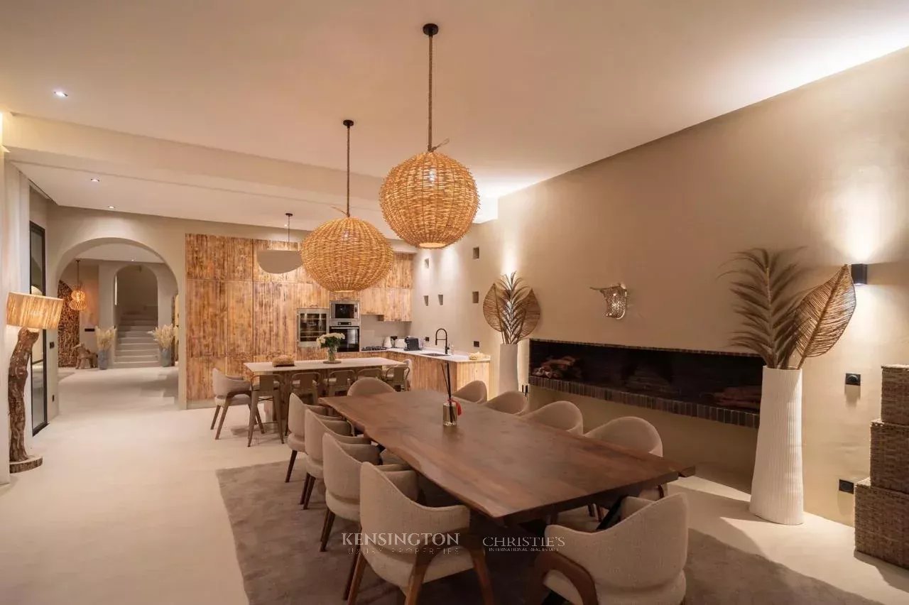 7 Bedroom Villa/Townhouse's Image 25