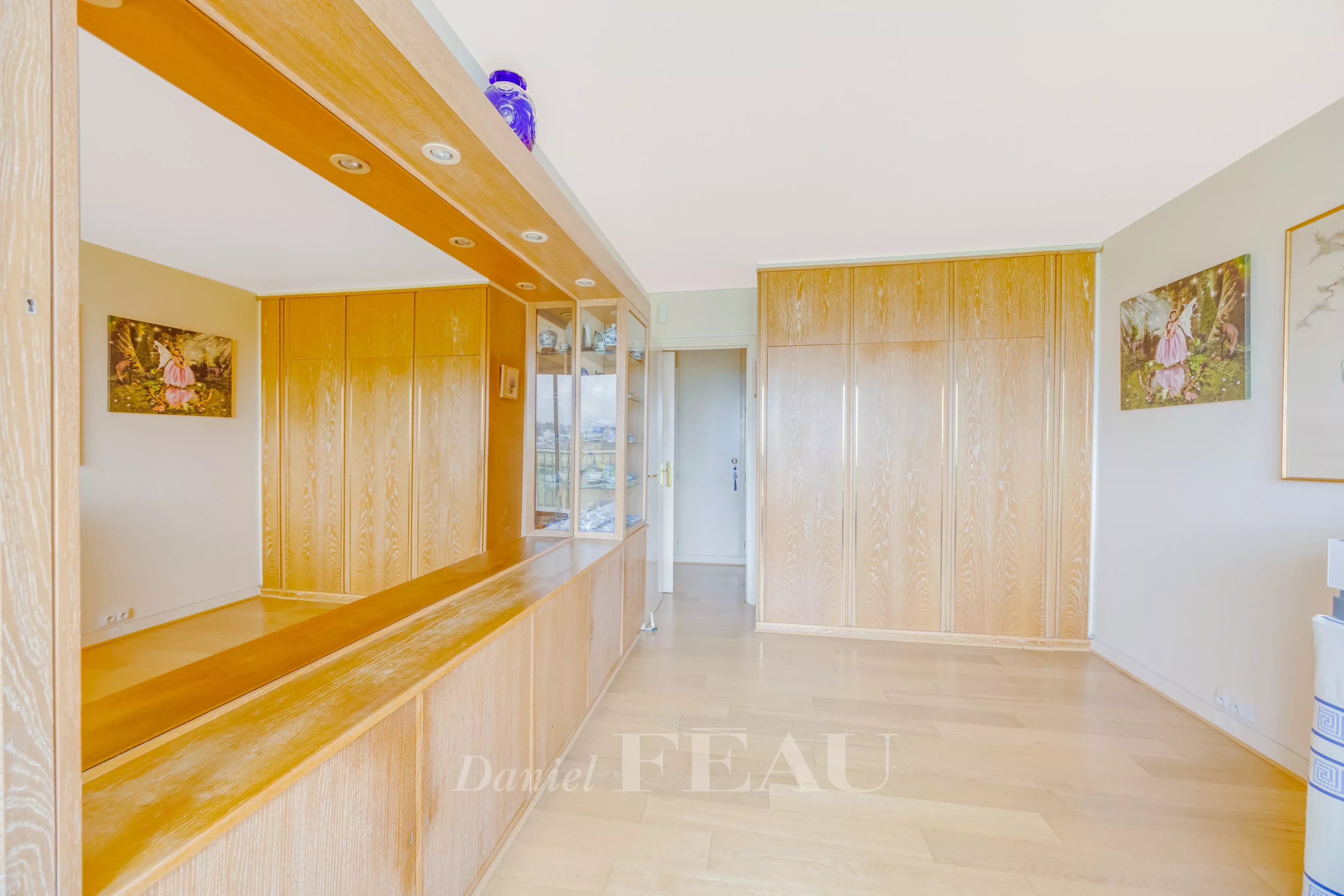 Sale Apartment Saint-Cloud