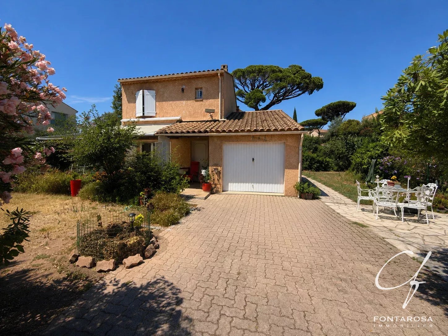 Agence immobilière de 